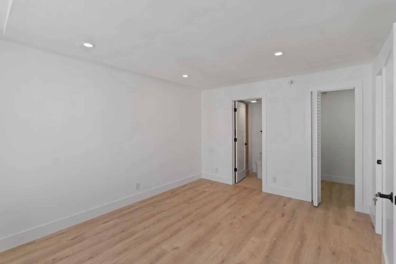3221 S Ocean Blvd, #806