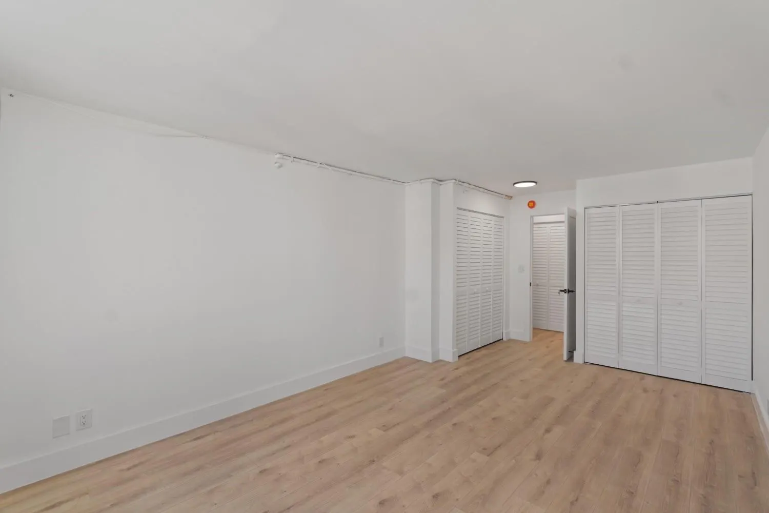 3221 S Ocean Blvd, #806