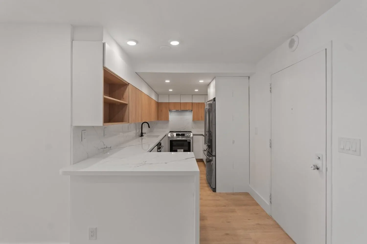 3221 S Ocean Blvd, #806