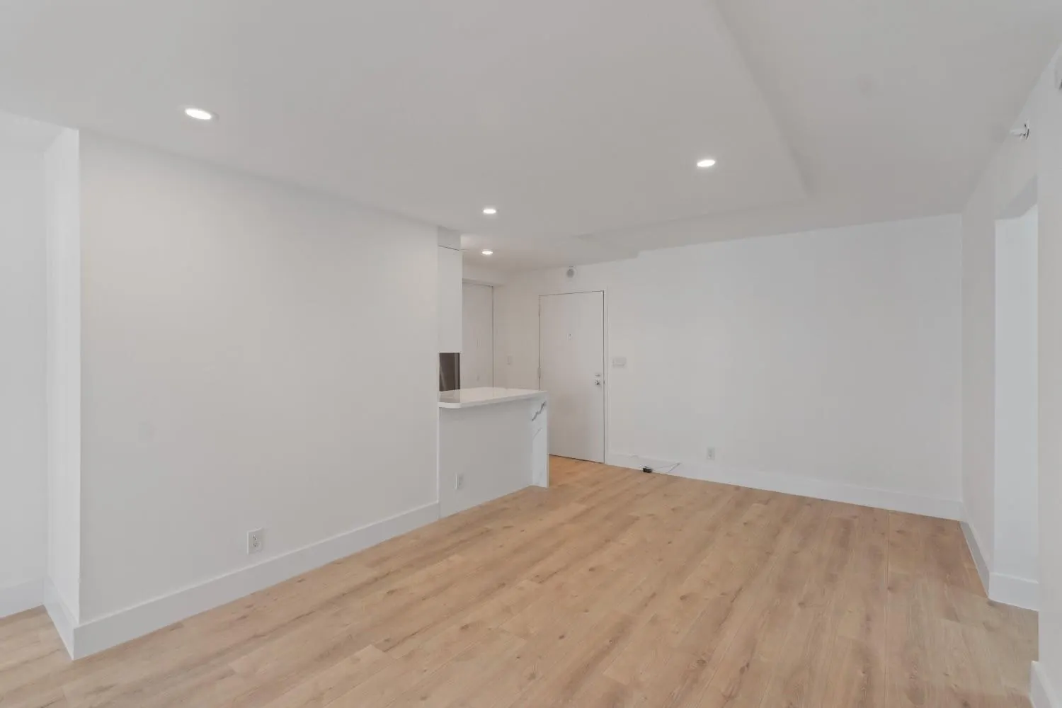 3221 S Ocean Blvd, #806