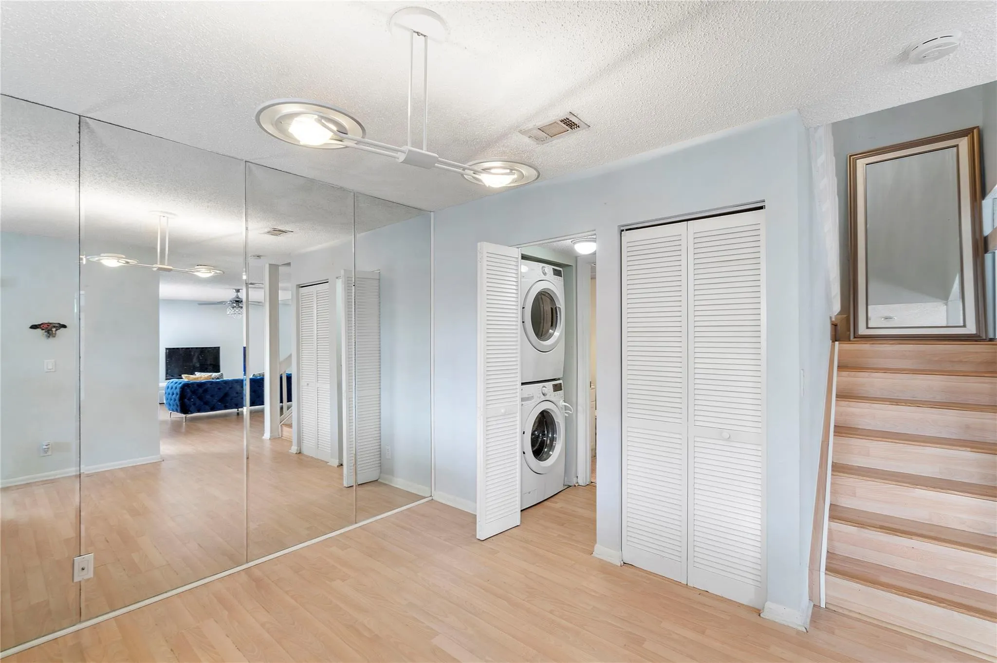 2515 NW 99th Ave