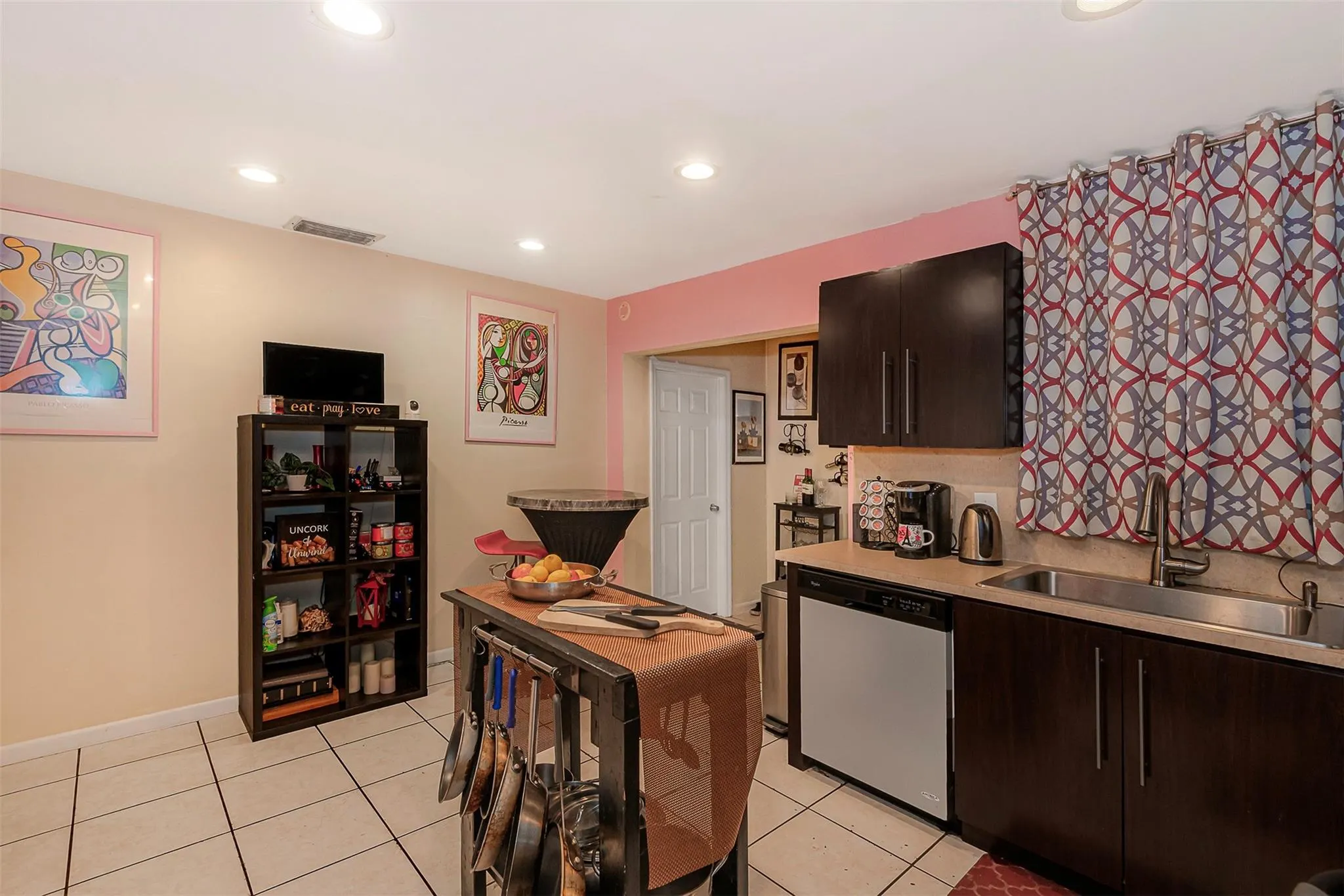 3660 NW 80TH AVE.