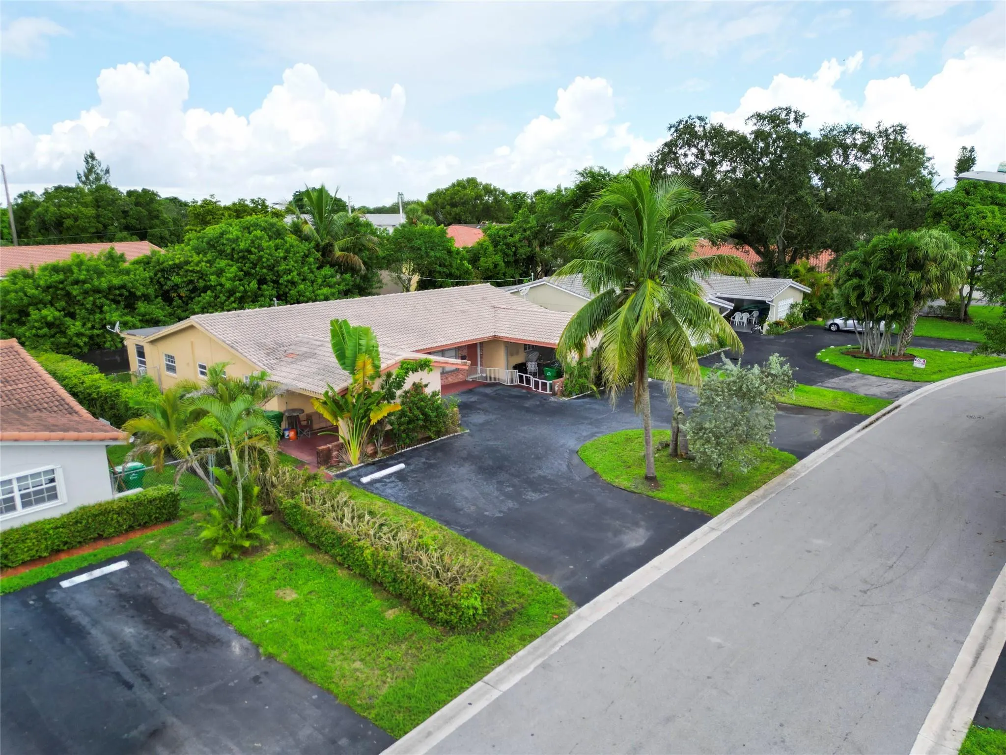 3660 NW 80TH AVE.
