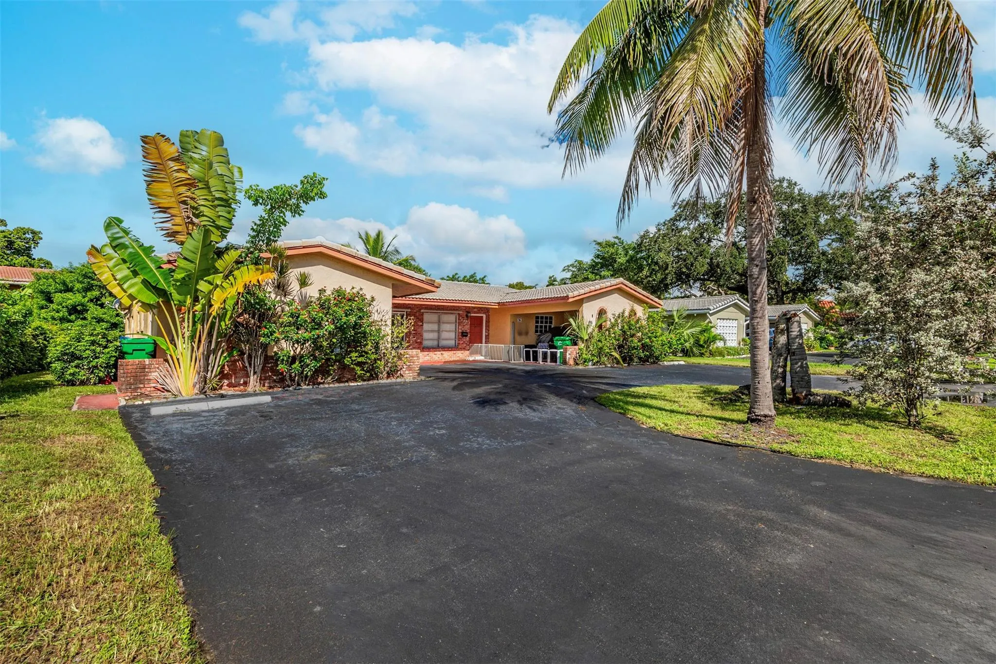 3660 NW 80TH AVE.