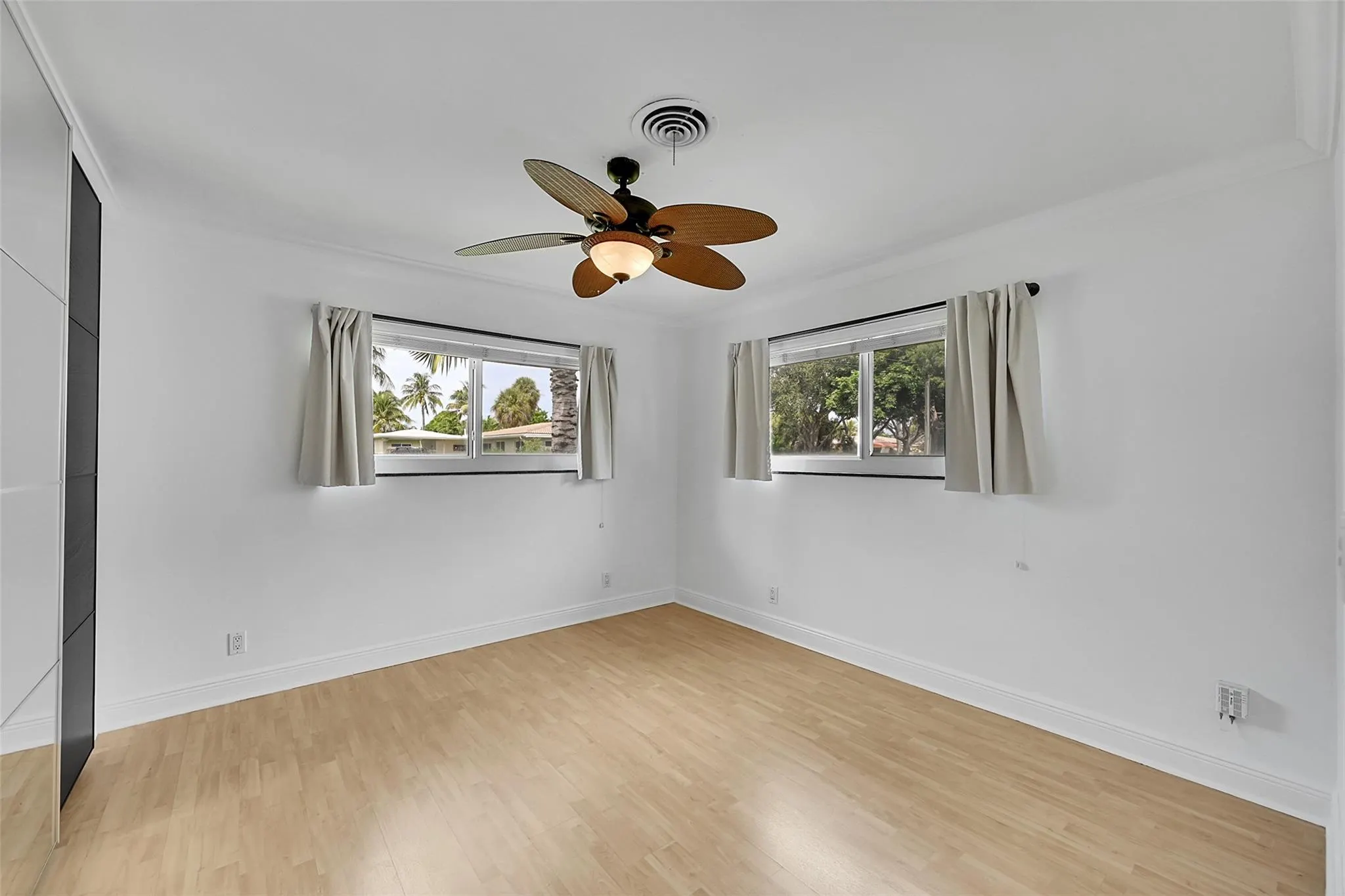800 SE 3rd Ter