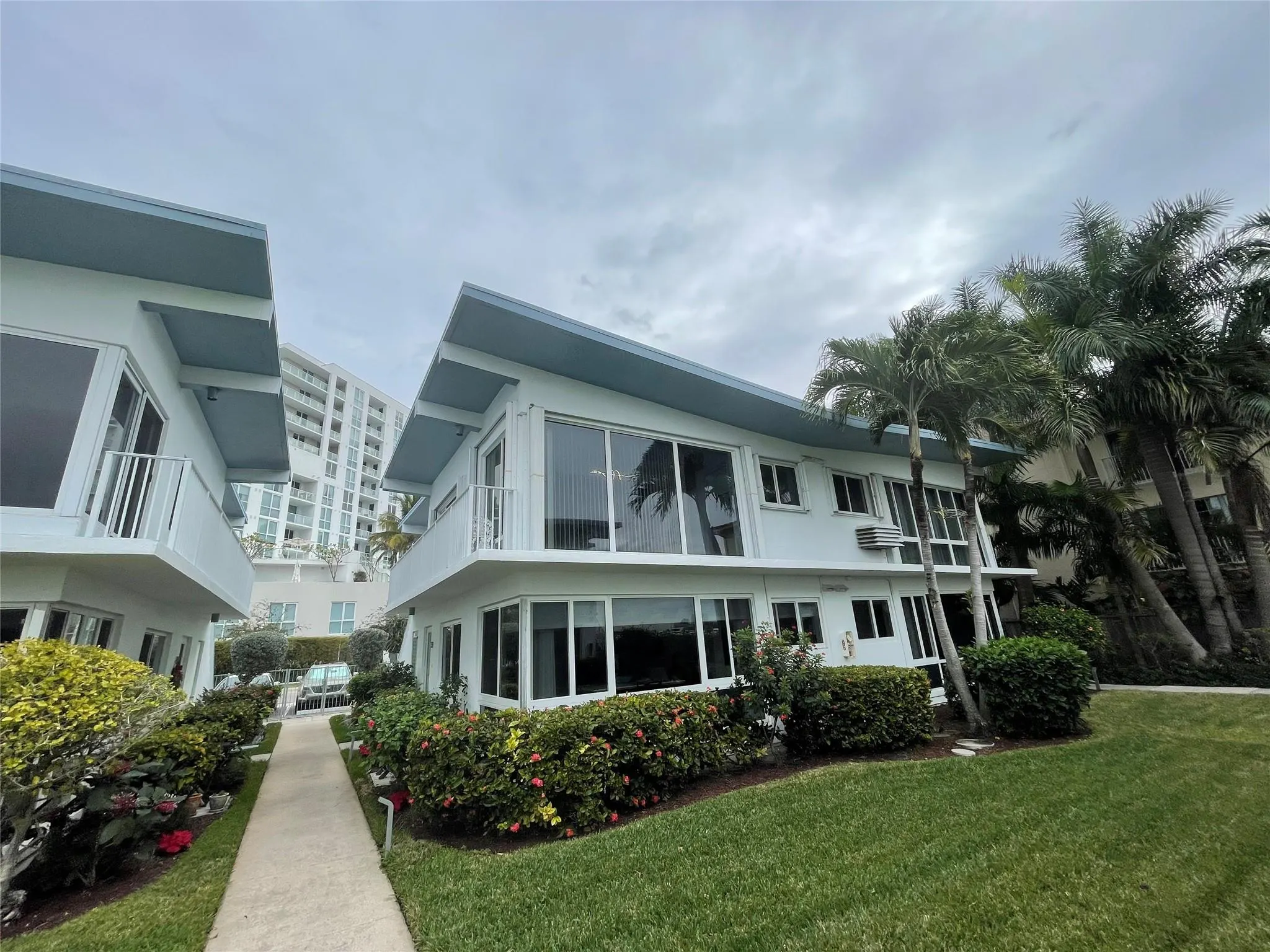 425 Bayshore Drive, #40