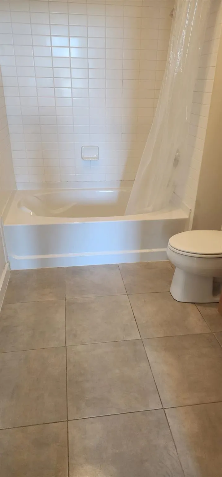 300 S Australian Ave, #403