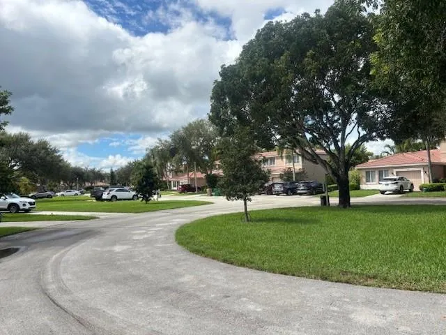 1654 SW 109th Ter