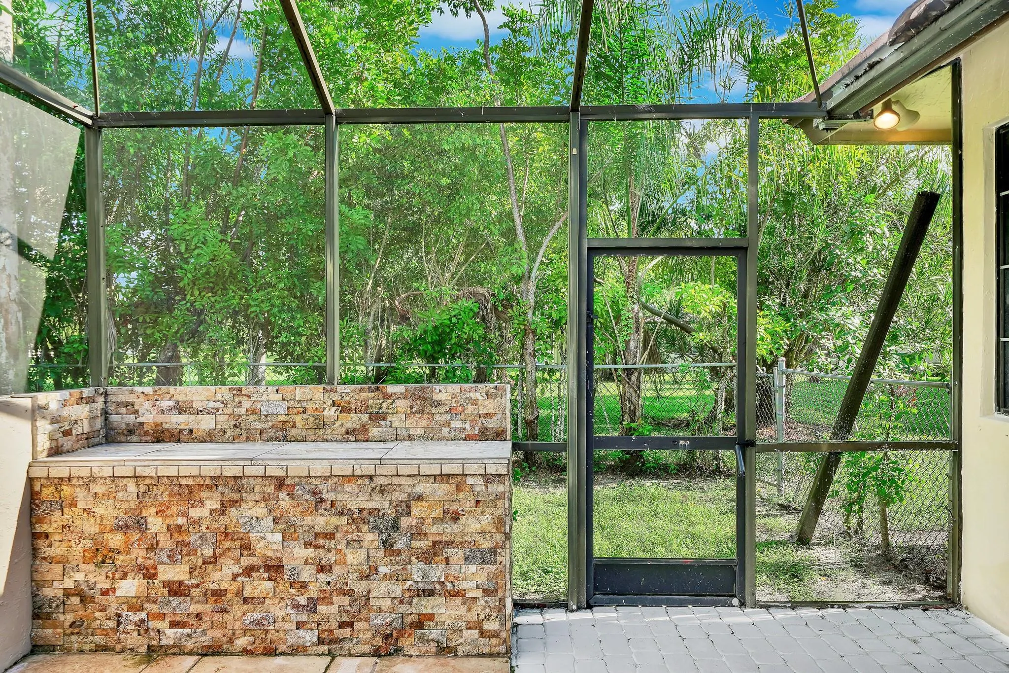 645 NW 102nd Ave