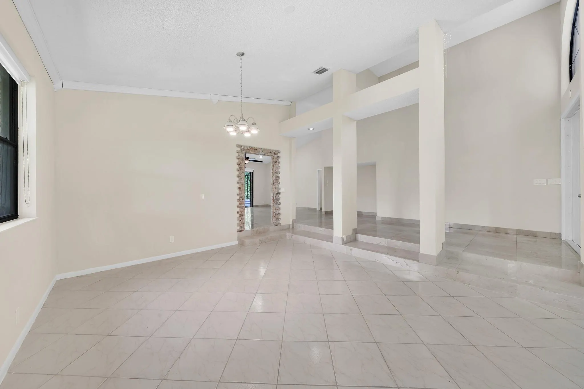 645 NW 102nd Ave