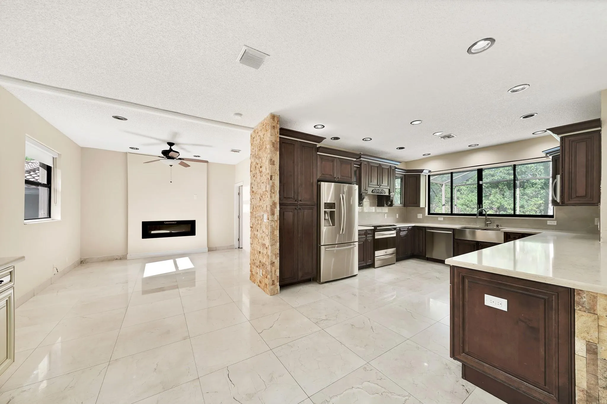 645 NW 102nd Ave