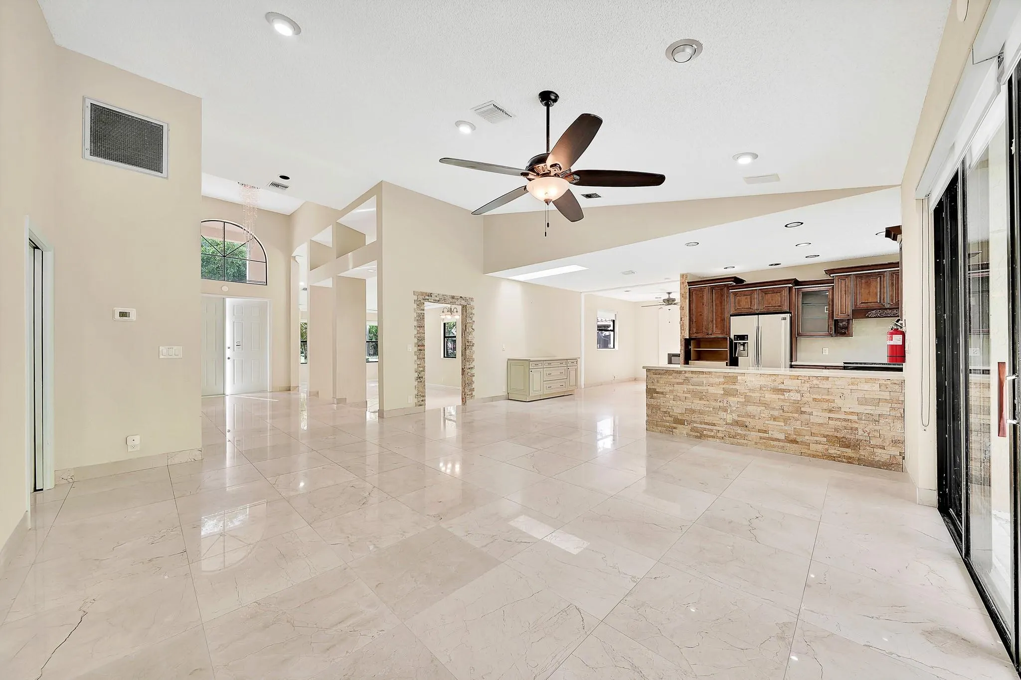 645 NW 102nd Ave