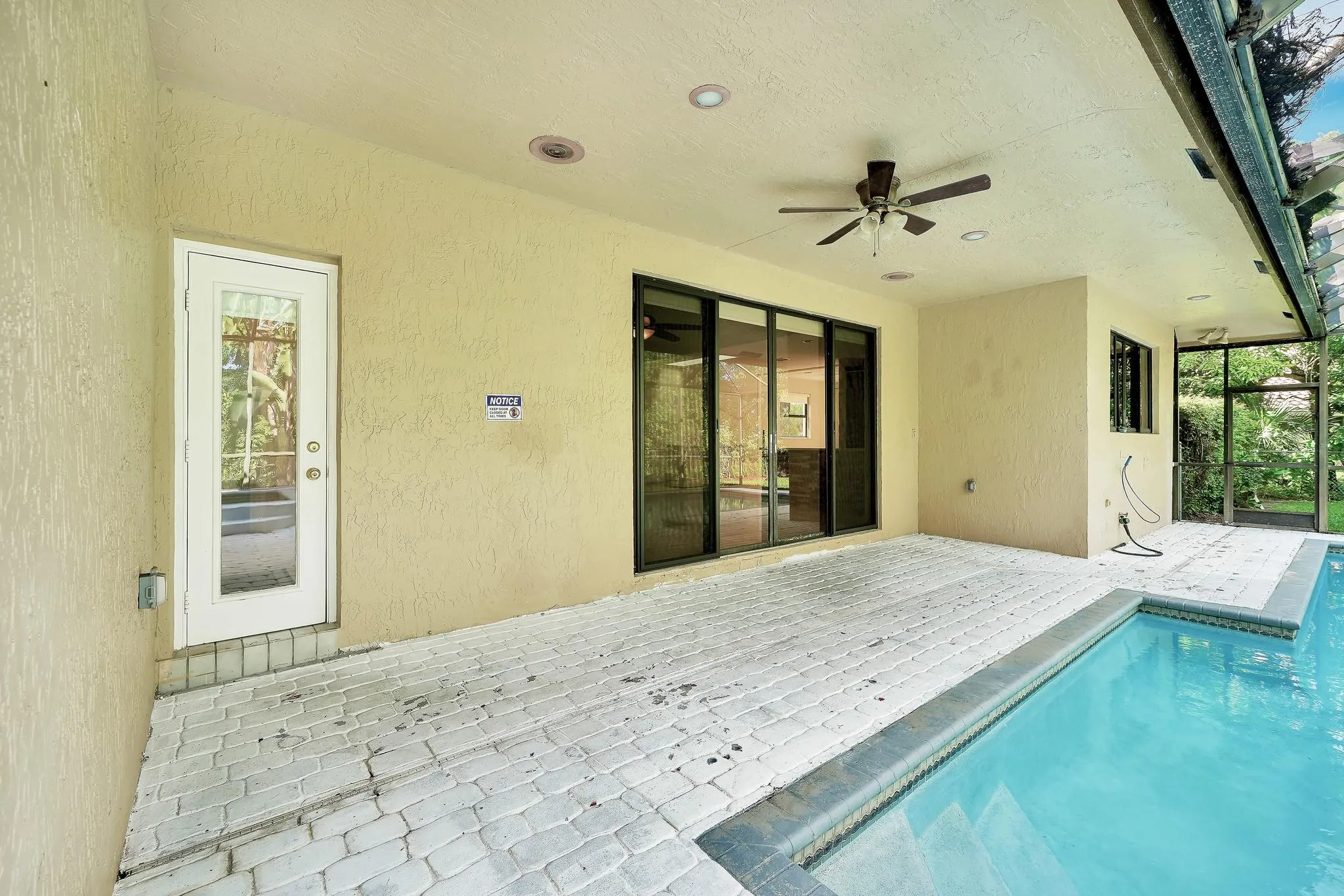 645 NW 102nd Ave