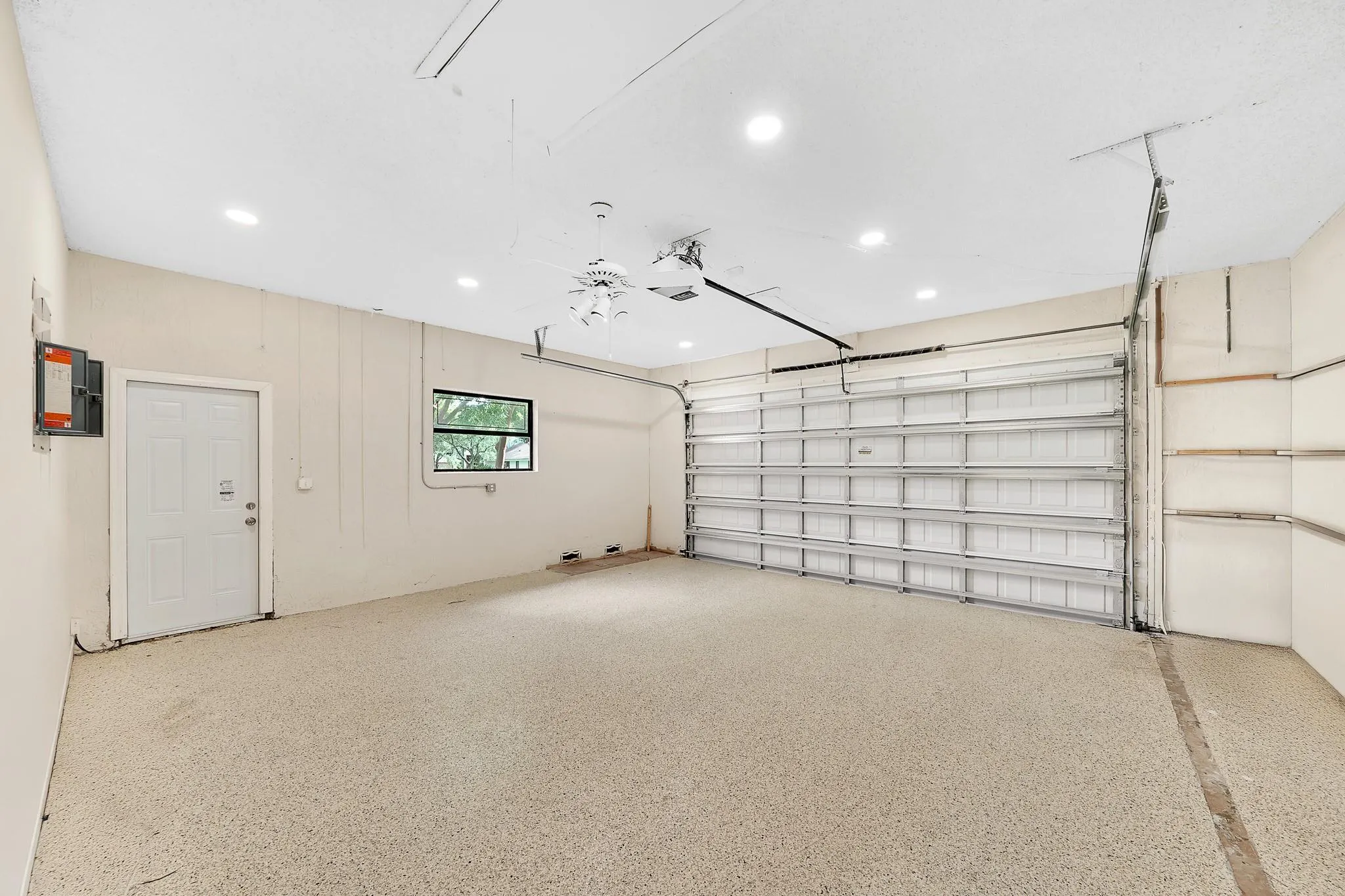 645 NW 102nd Ave