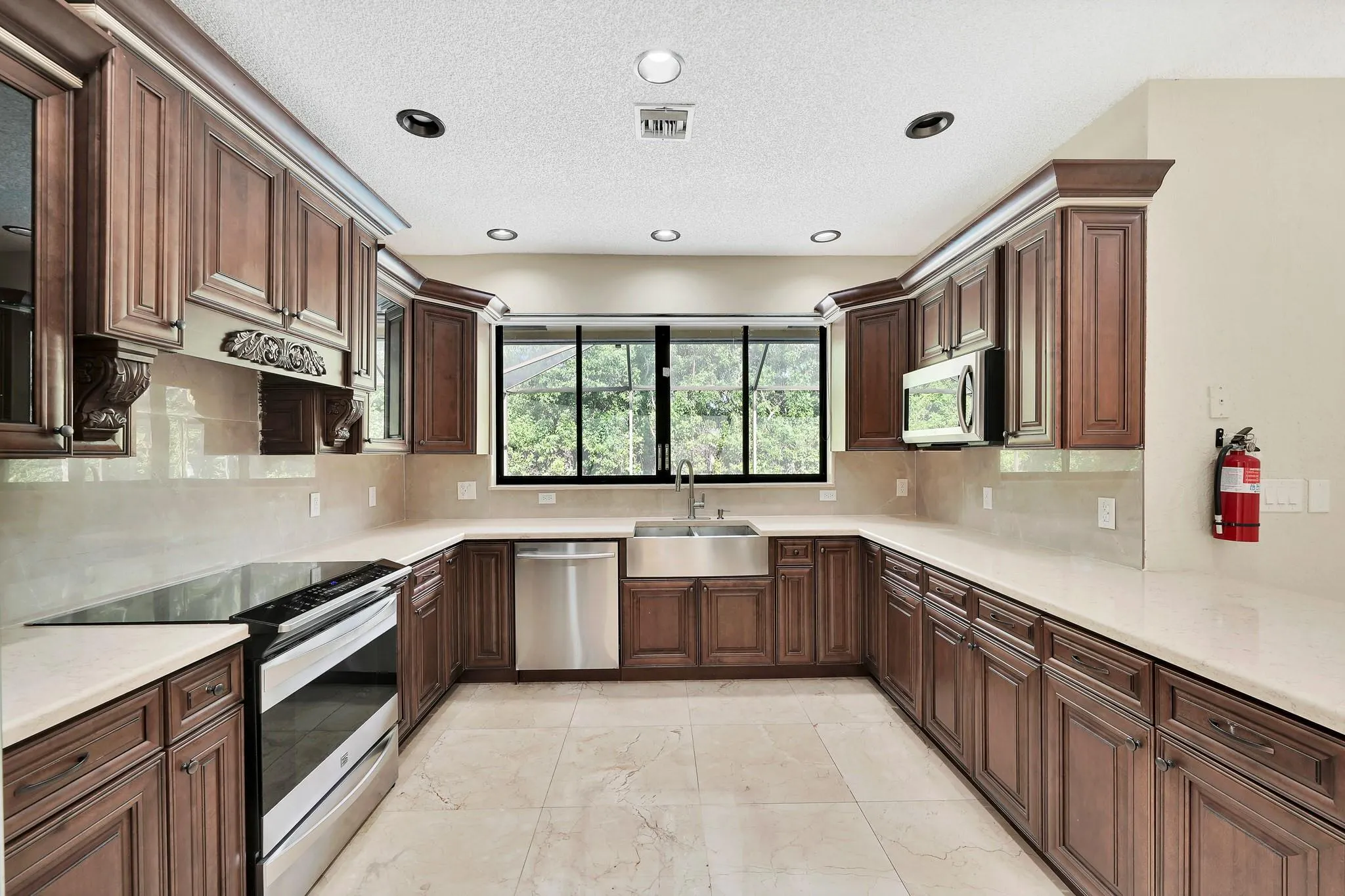 645 NW 102nd Ave