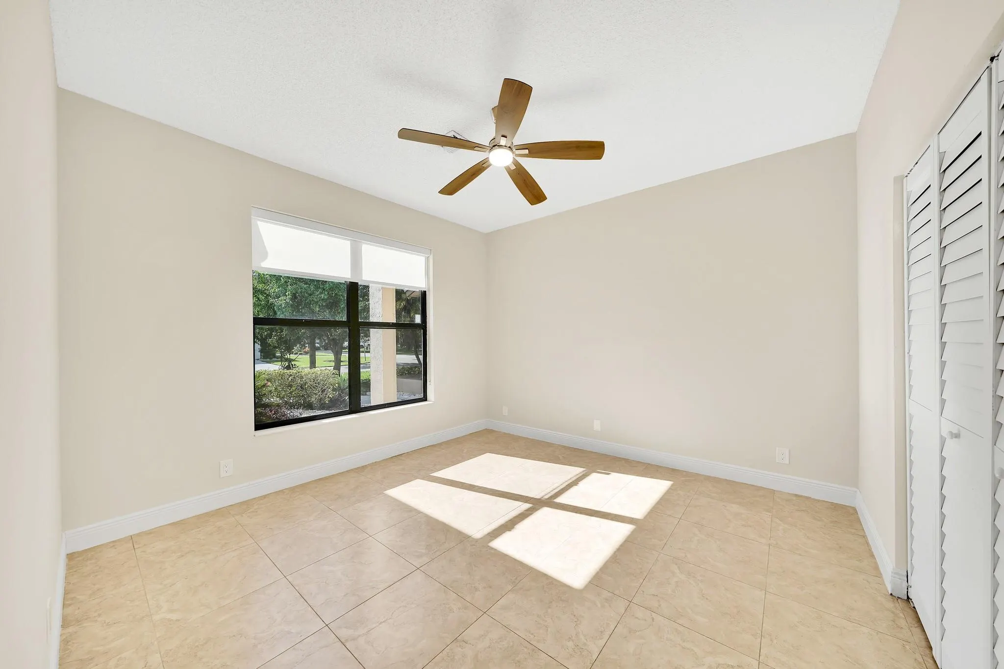 645 NW 102nd Ave