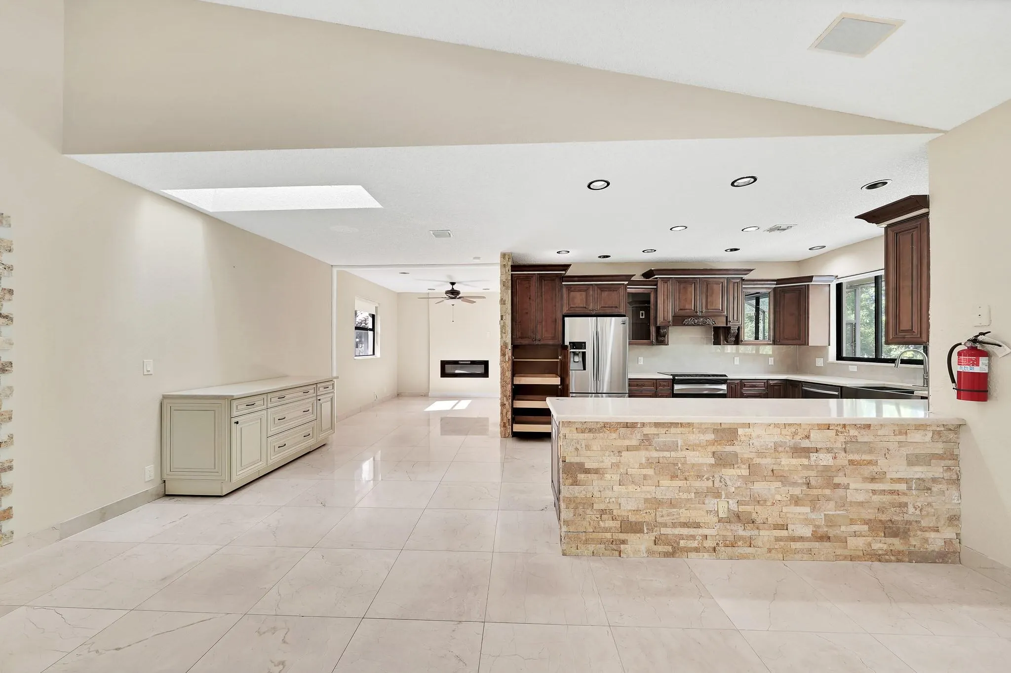 645 NW 102nd Ave