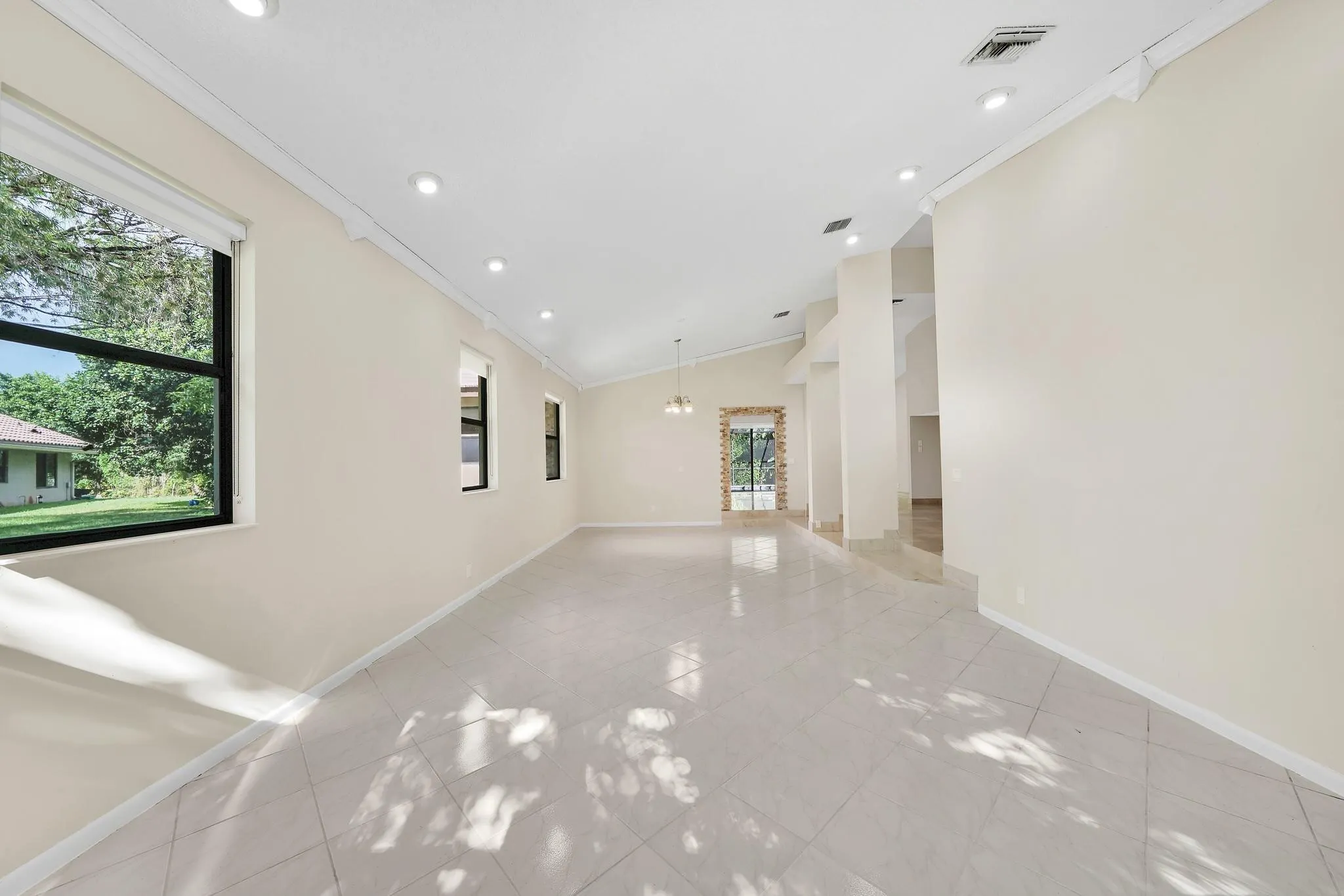 645 NW 102nd Ave