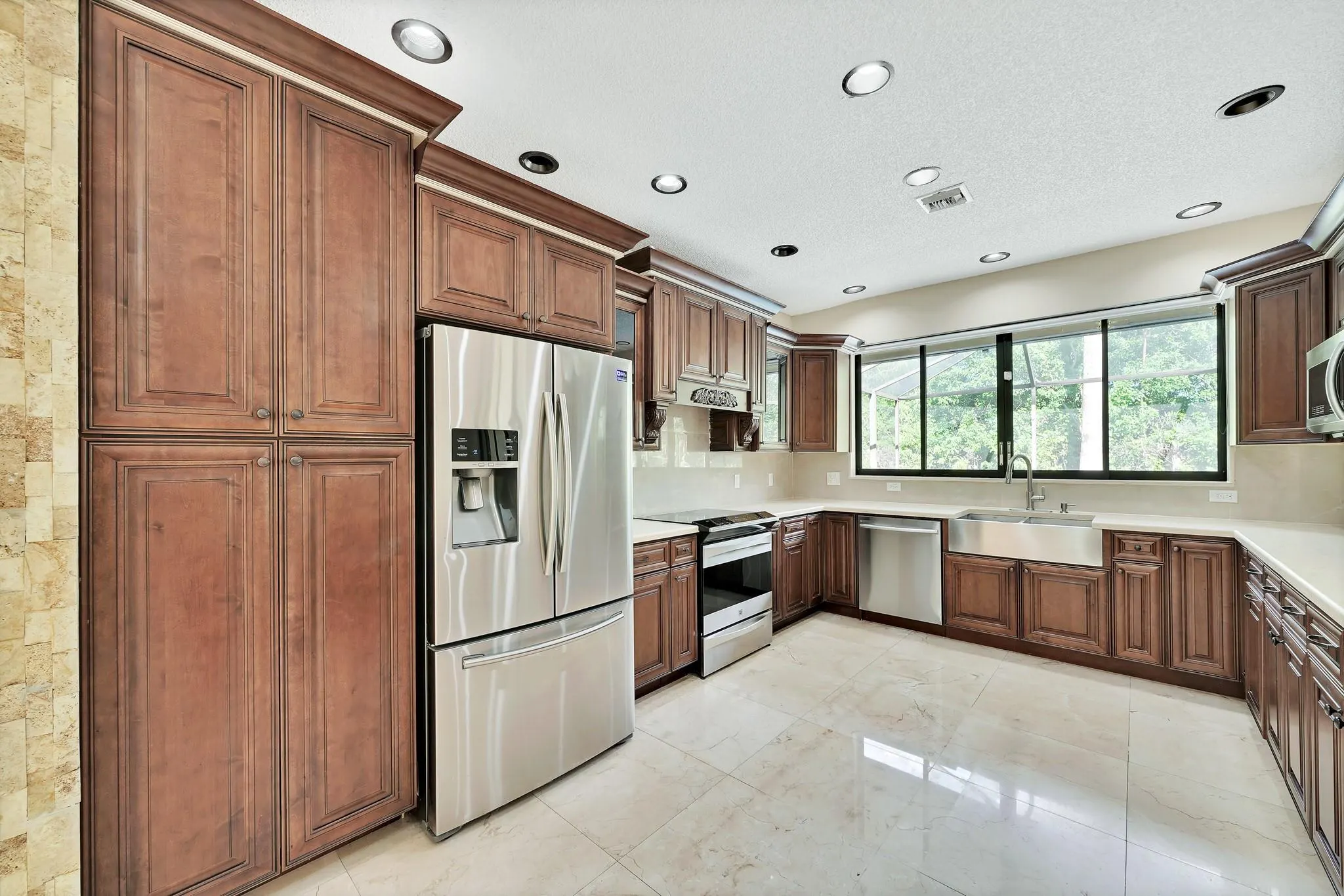 645 NW 102nd Ave