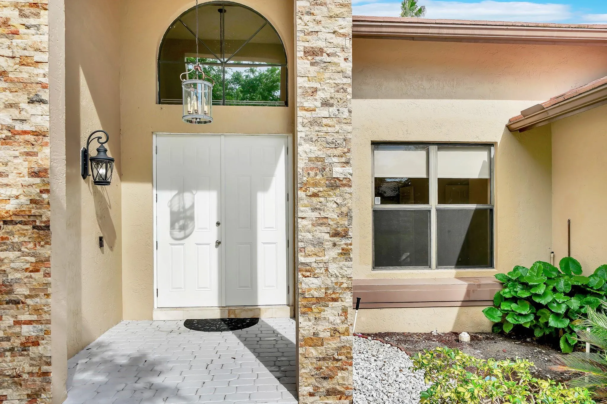 645 NW 102nd Ave
