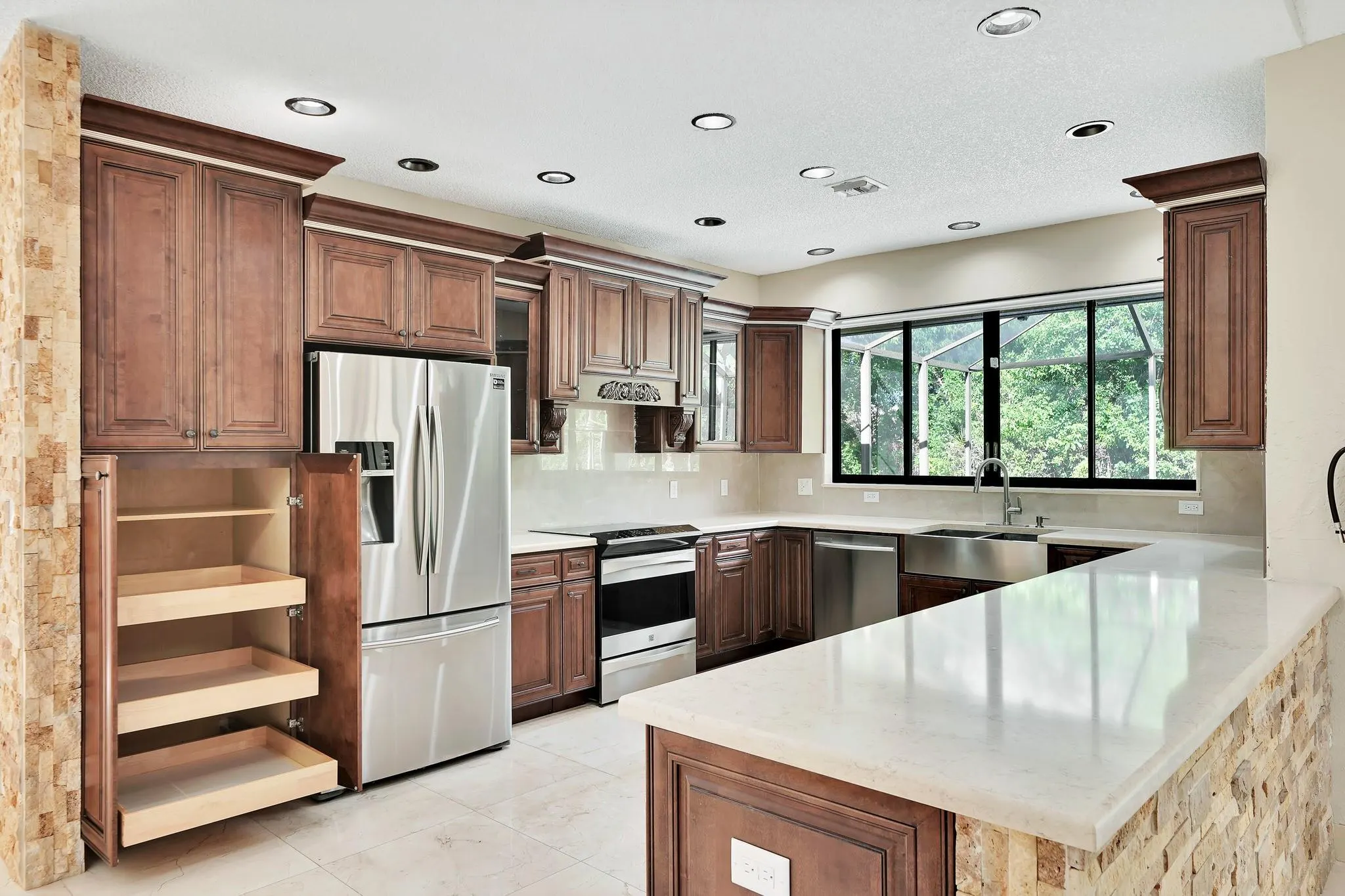 645 NW 102nd Ave