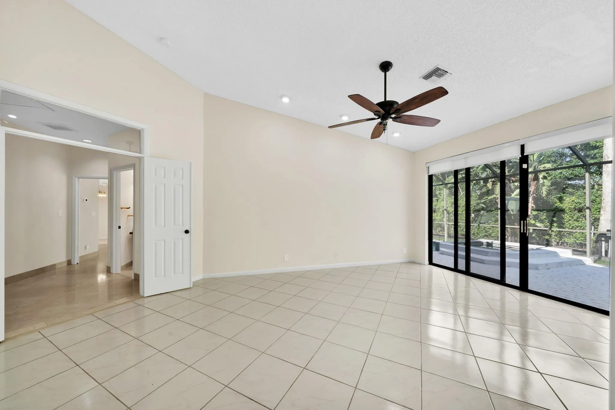 645 NW 102nd Ave