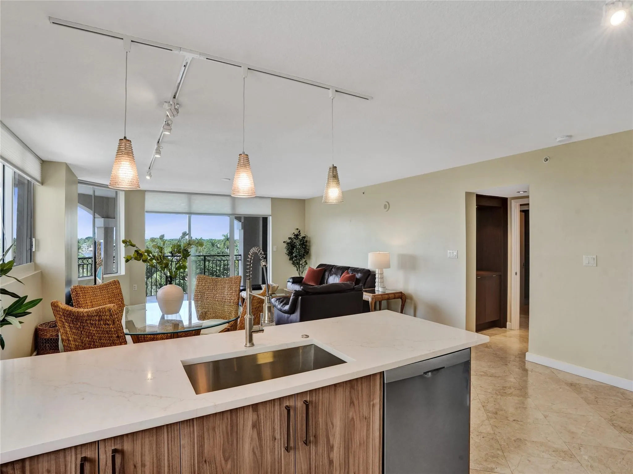 2001 N Ocean Blvd, #502