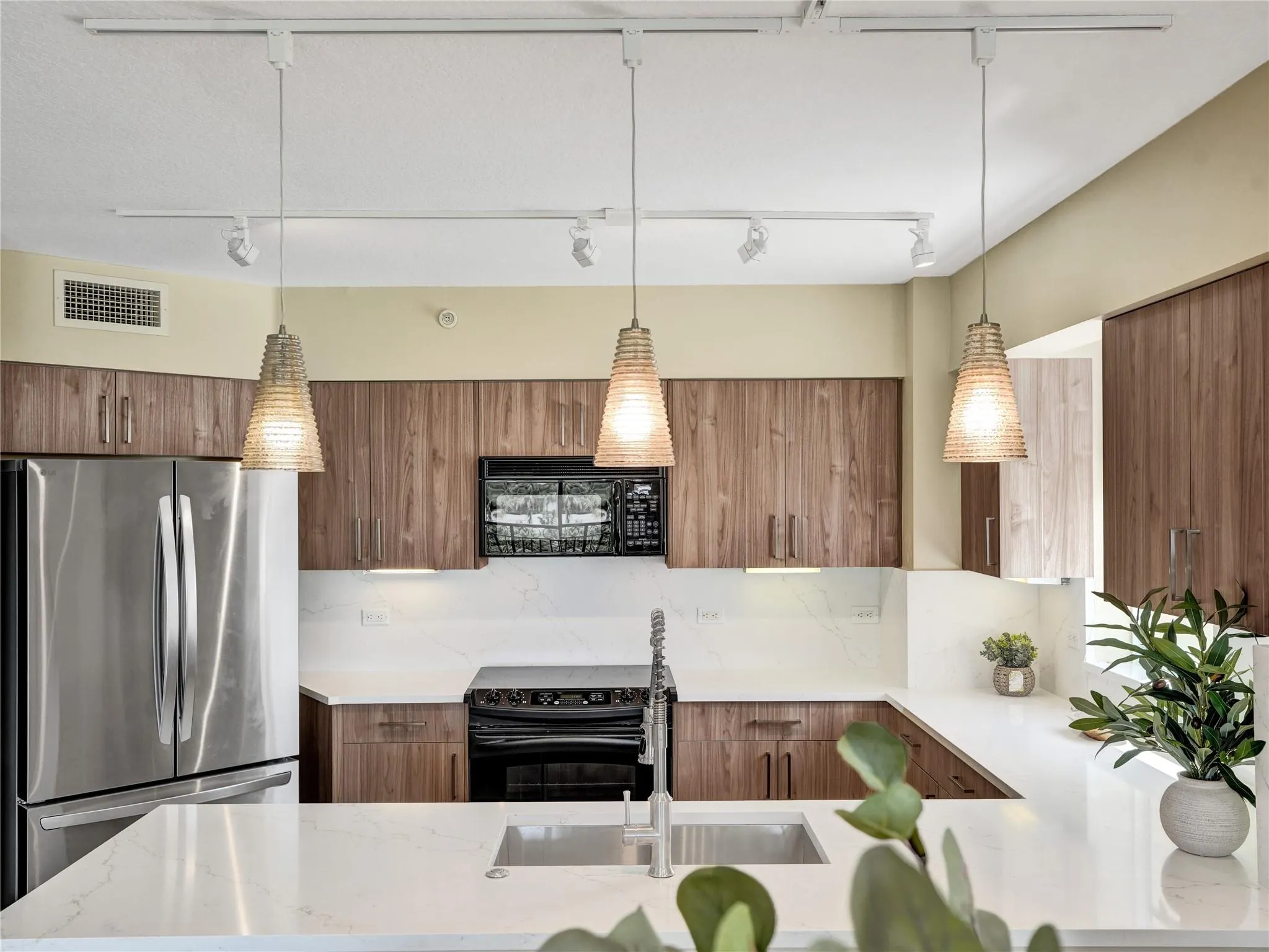 2001 N Ocean Blvd, #502