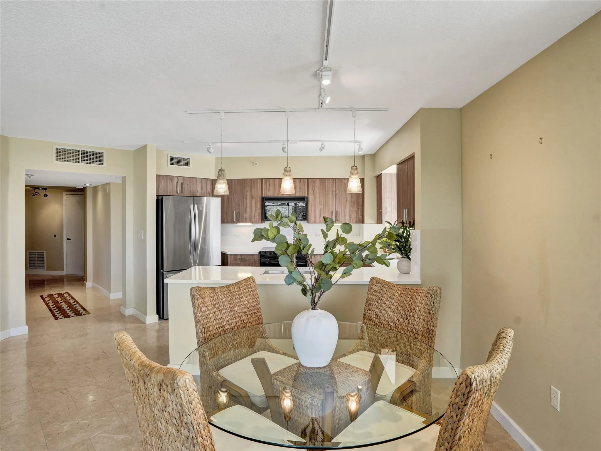 2001 N Ocean Blvd, #502