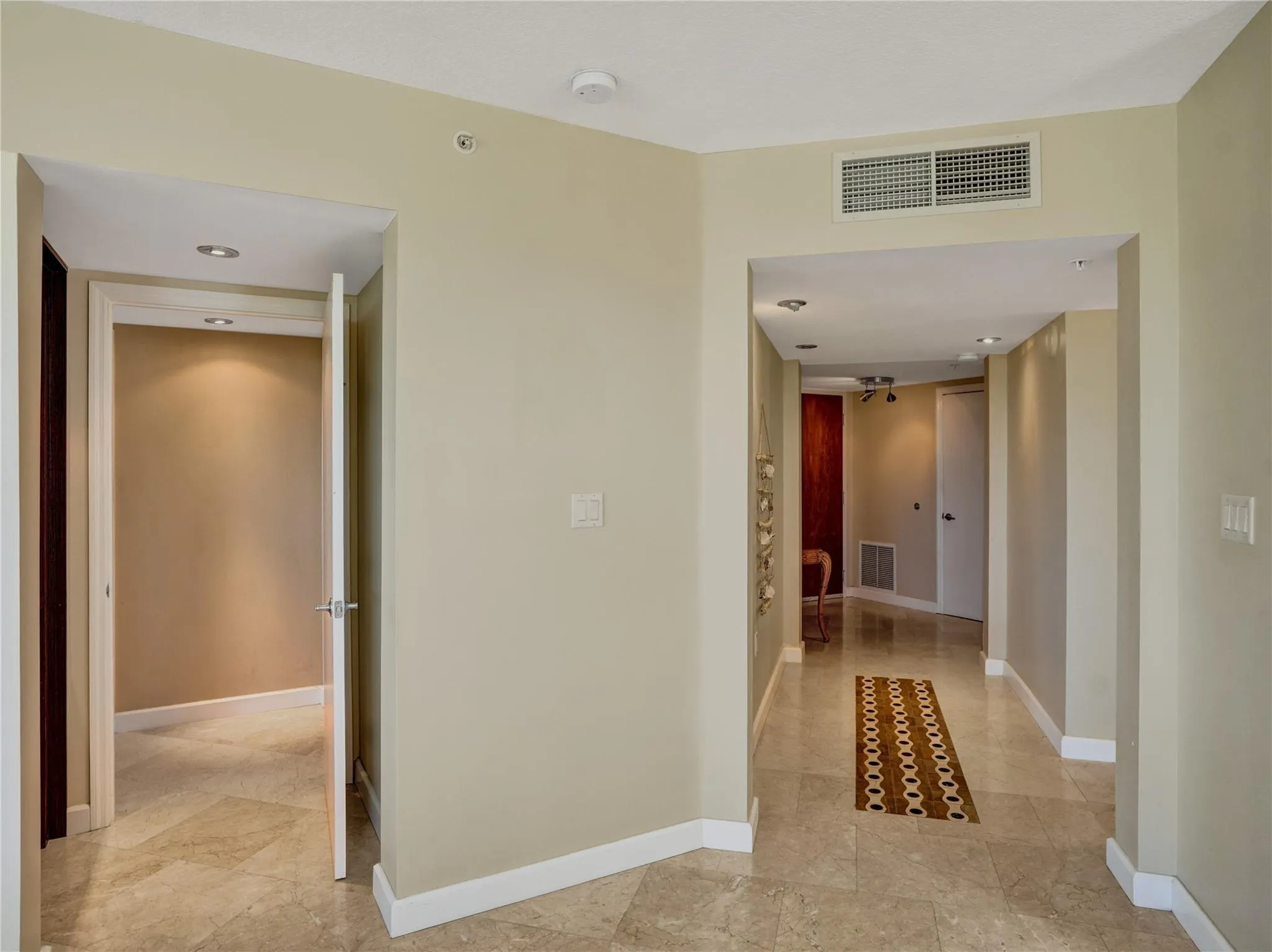 2001 N Ocean Blvd, #502