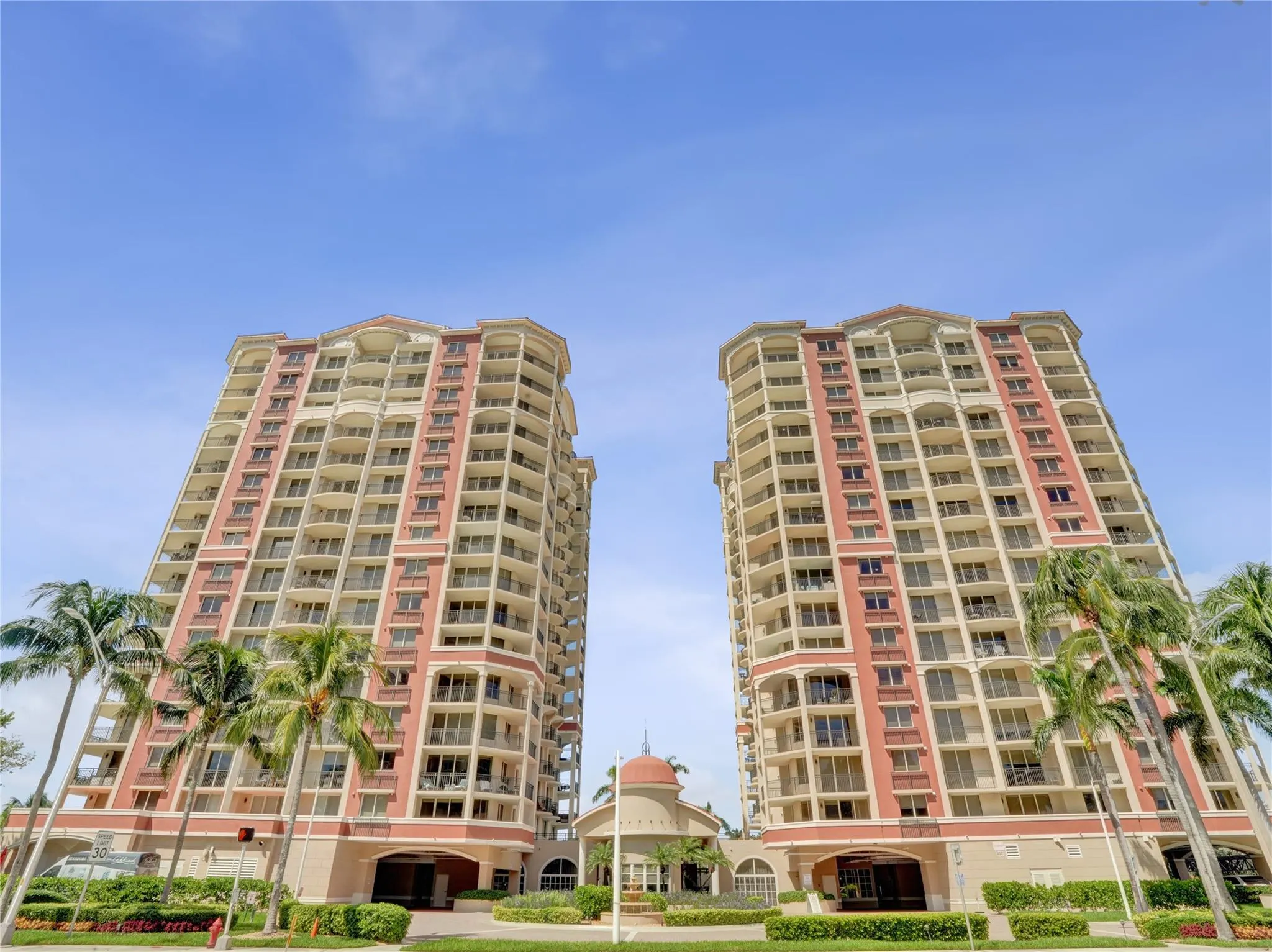 2001 N Ocean Blvd, #502