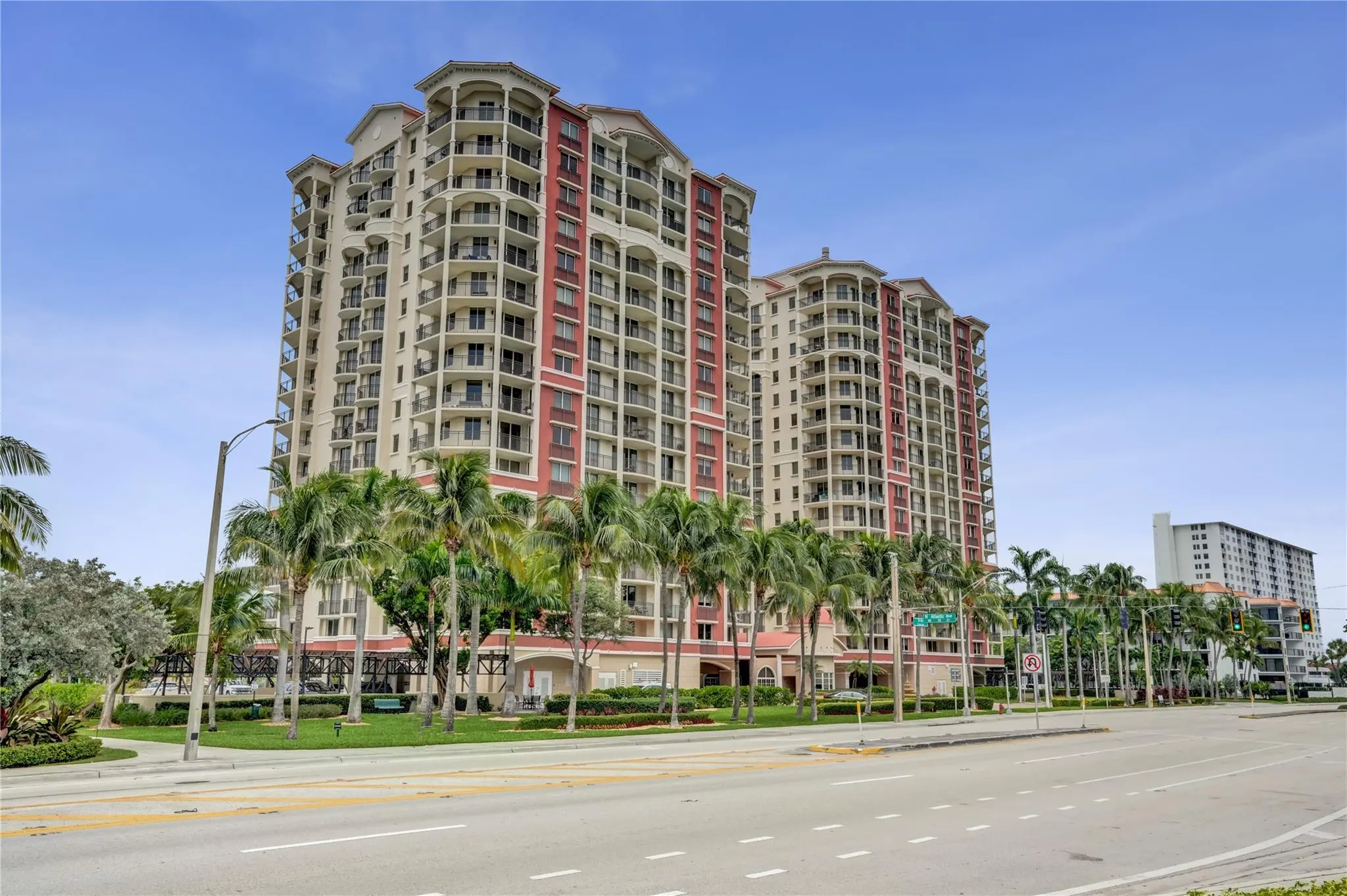 2001 N Ocean Blvd, #502