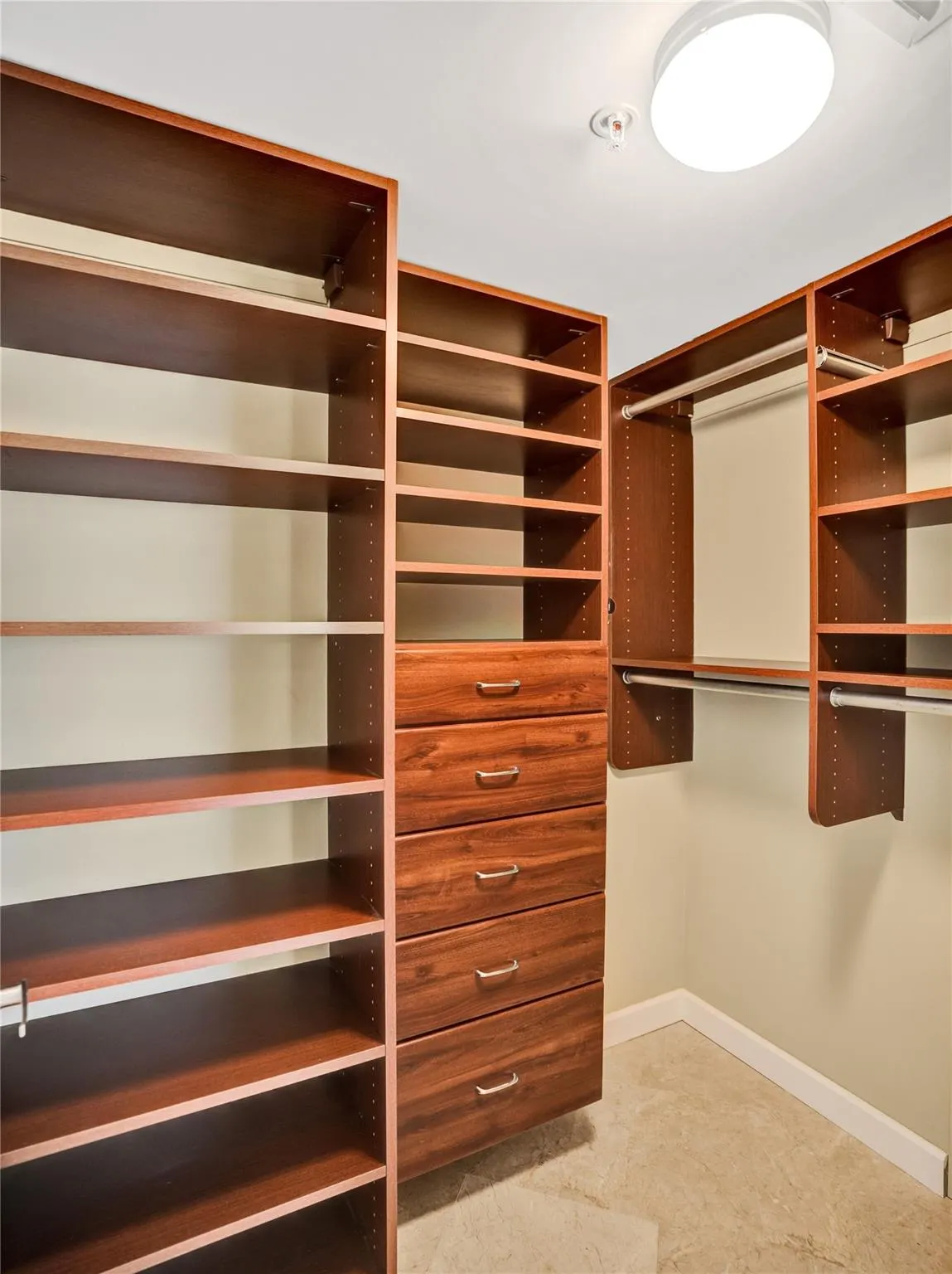 2001 N Ocean Blvd, #502