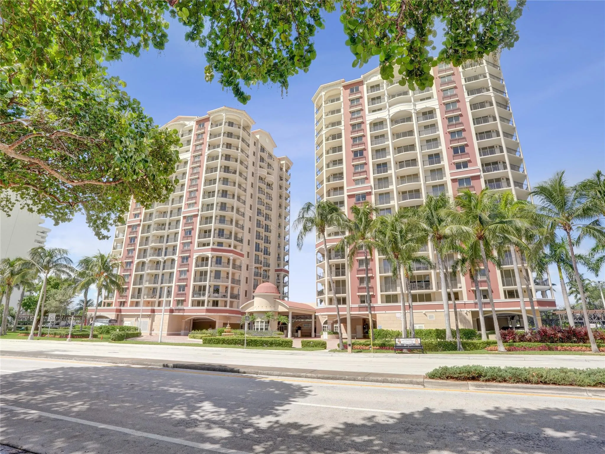 2001 N Ocean Blvd, #502