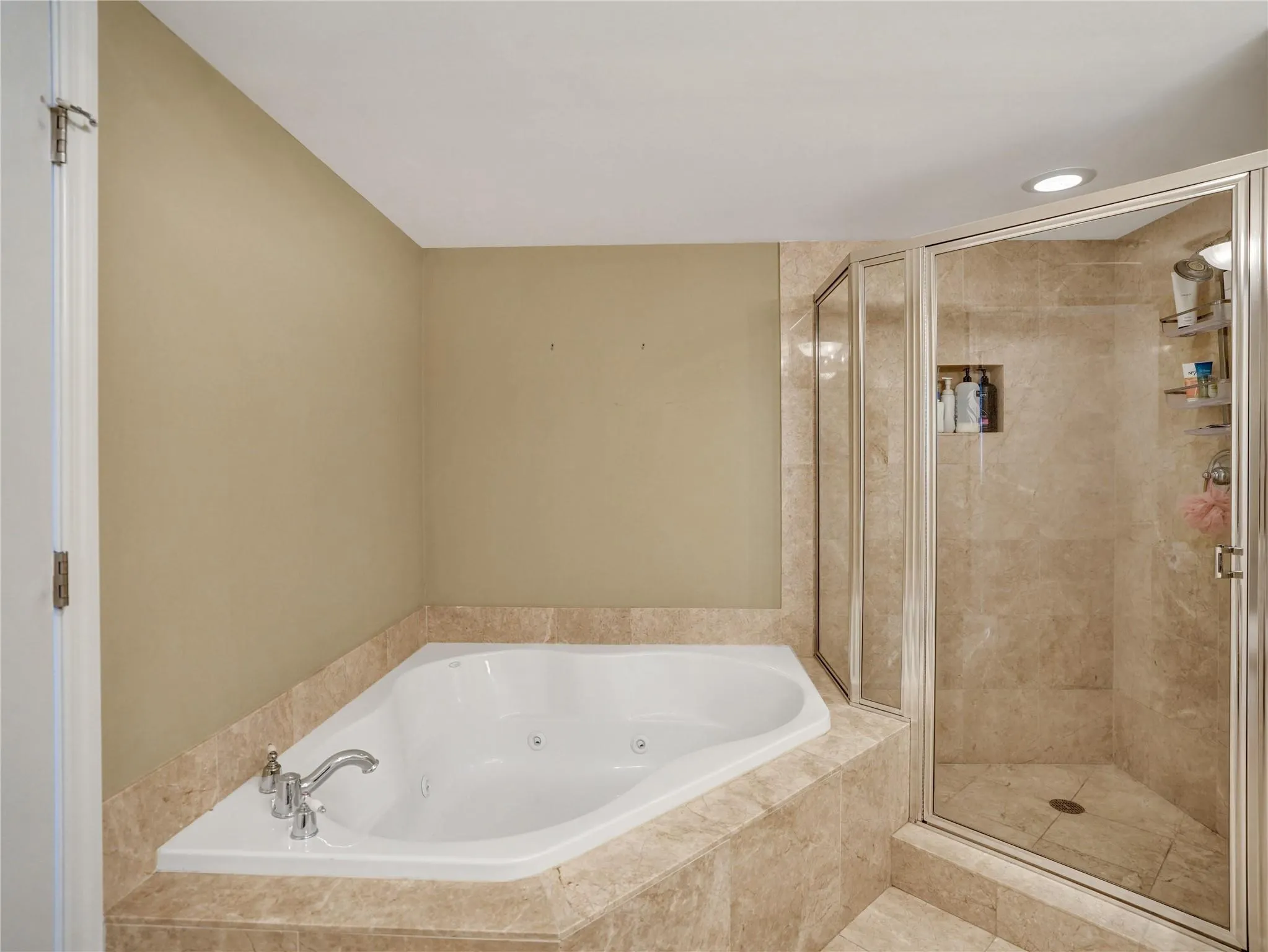 2001 N Ocean Blvd, #502