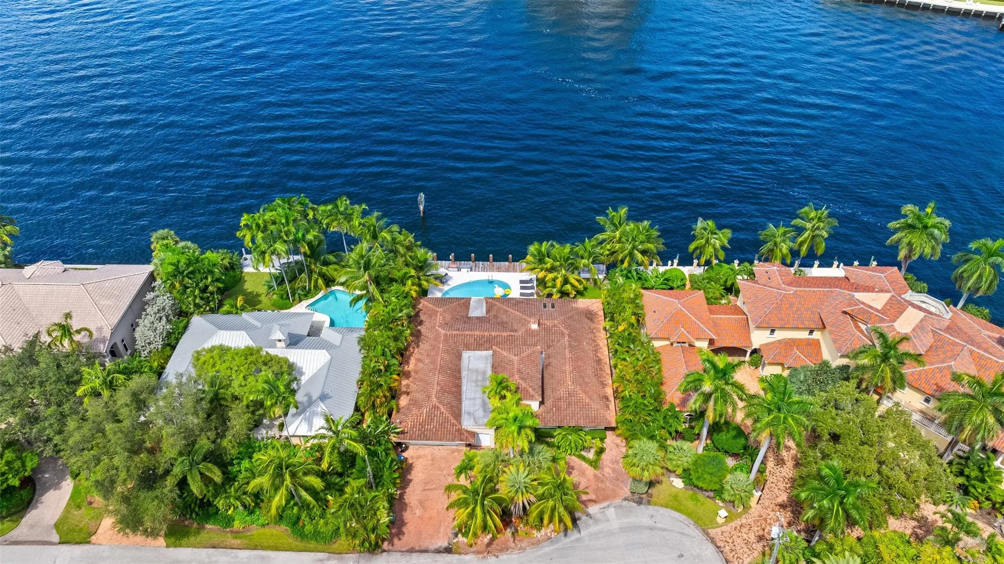 2701 Aqua Vista Blvd