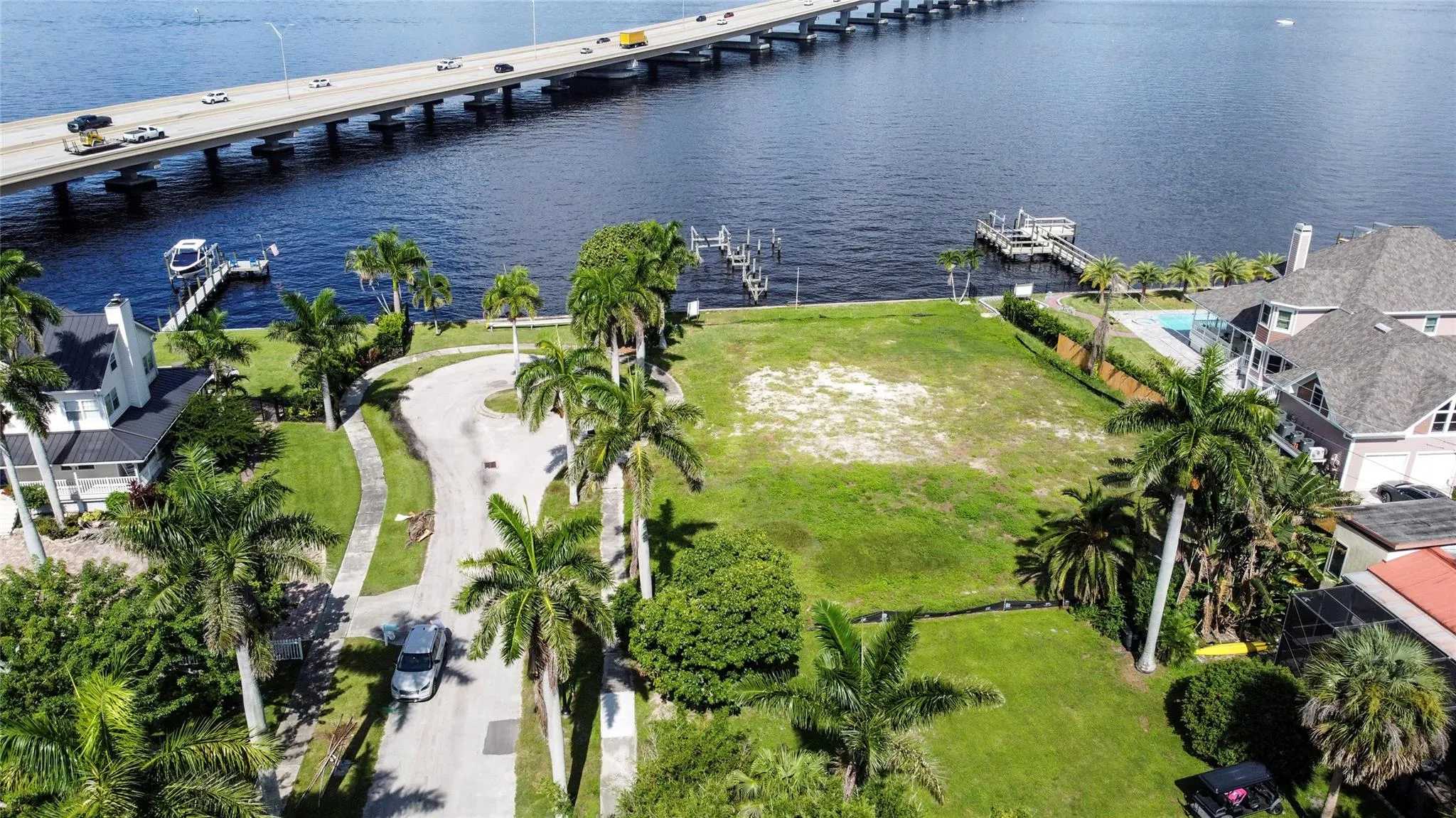 1301 Rio Vista Ave