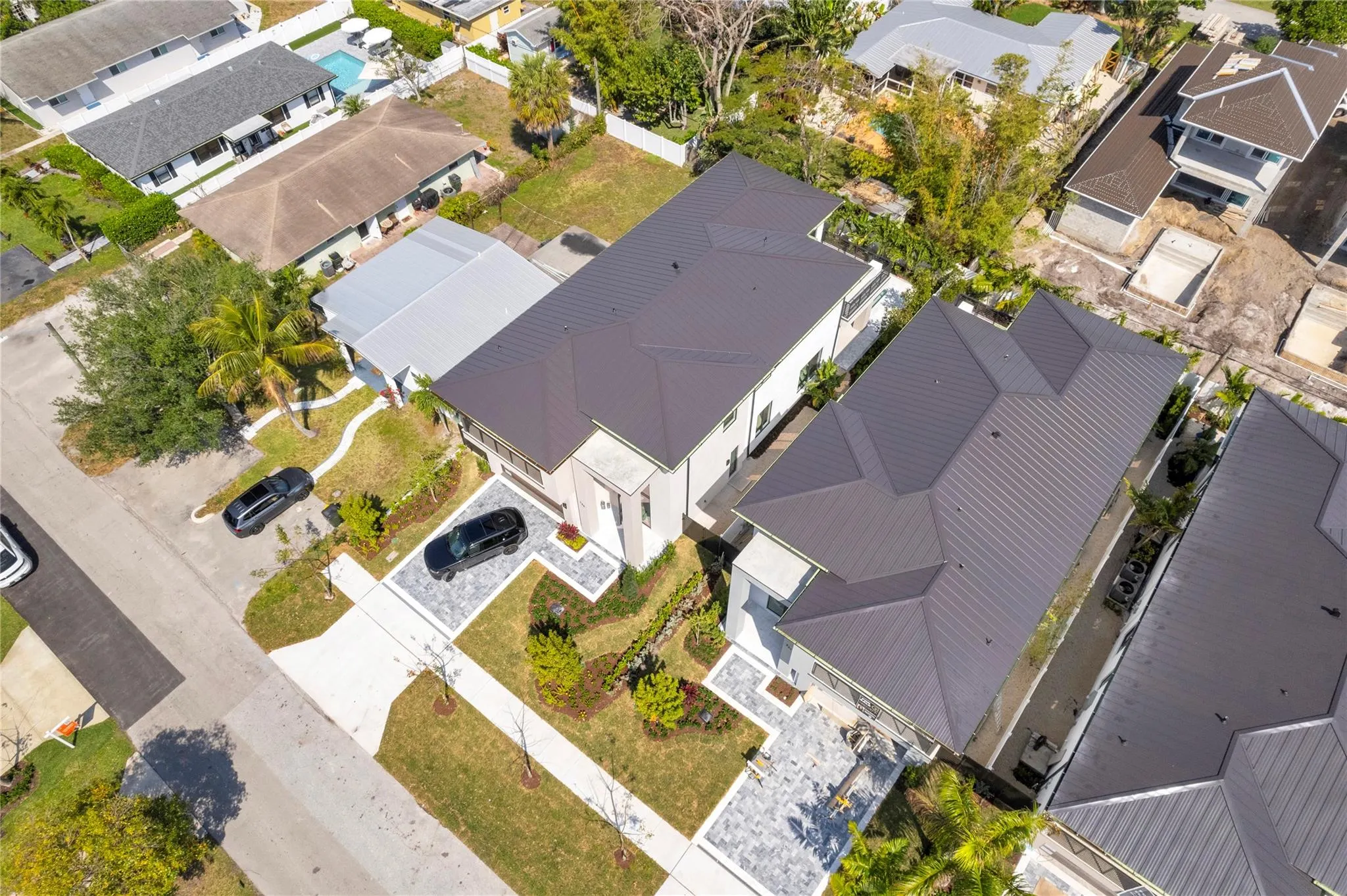 235 NE 11th Street