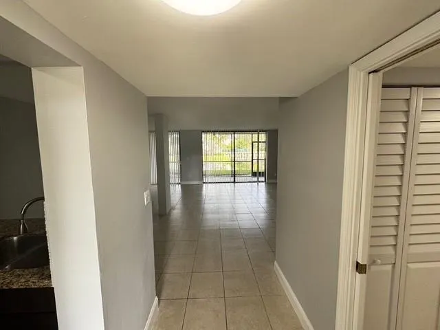 40 NW 76th Ave, #104-1