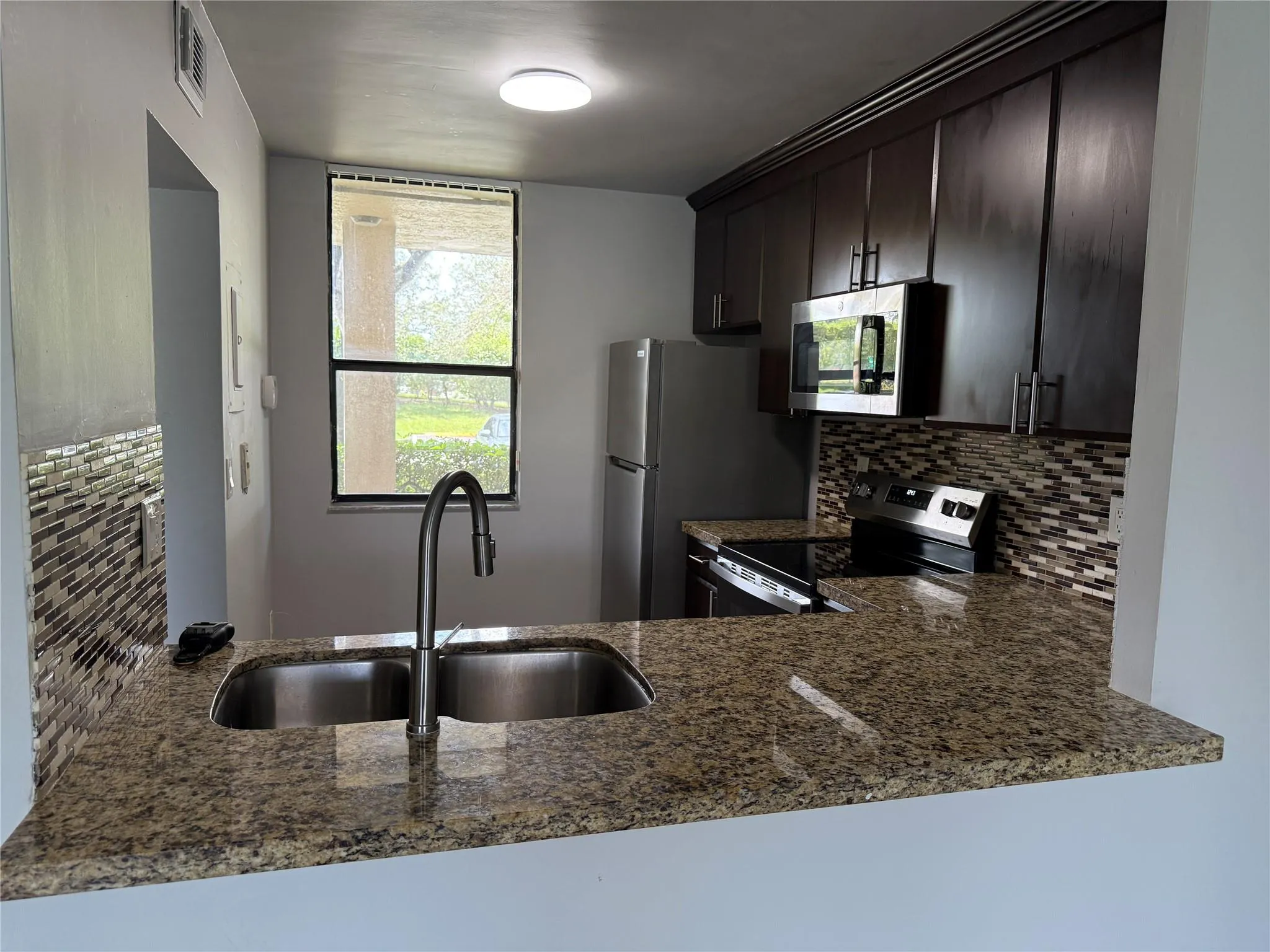 40 NW 76th Ave, #104-1