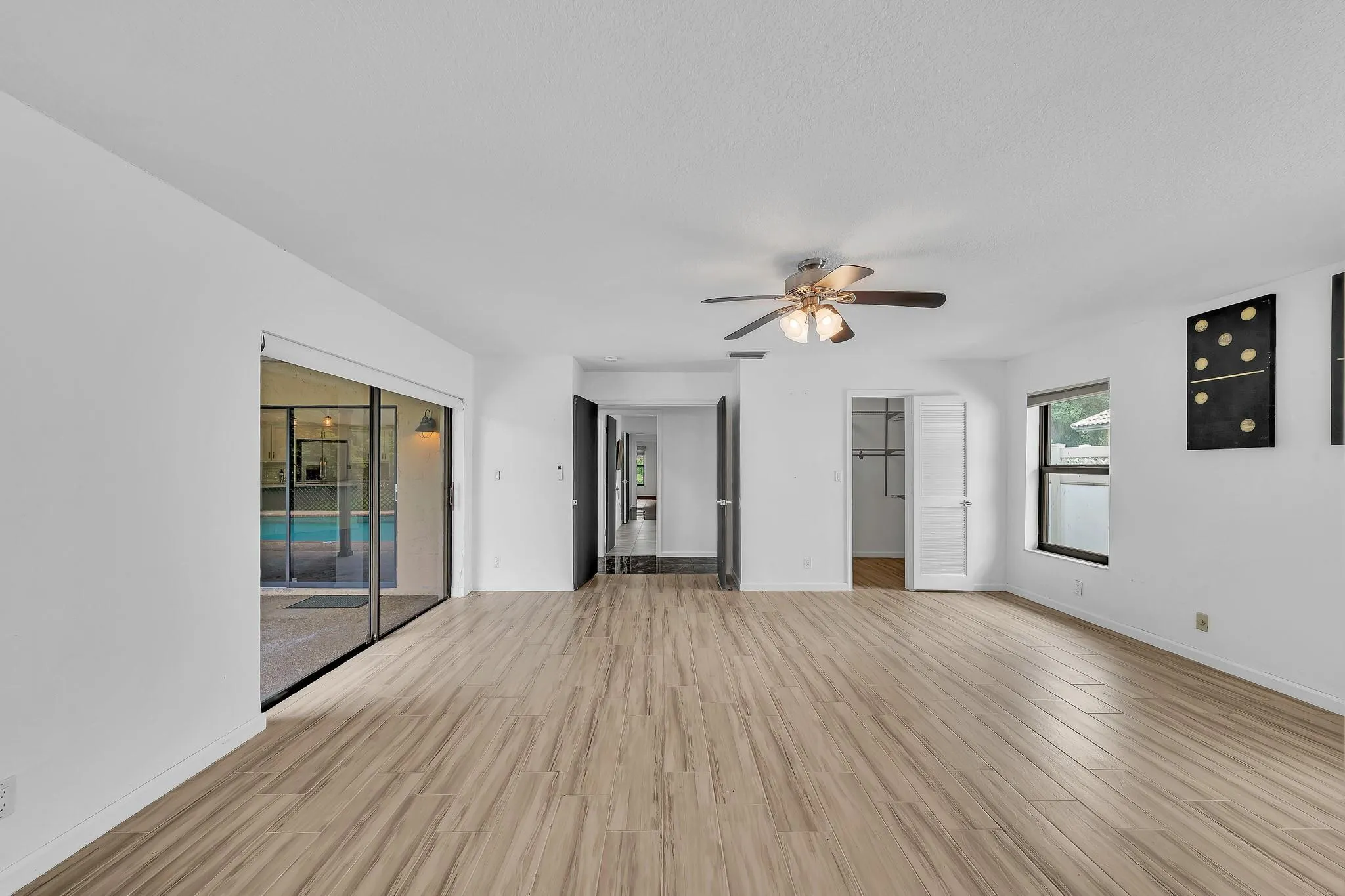 303 NW 105th Ter