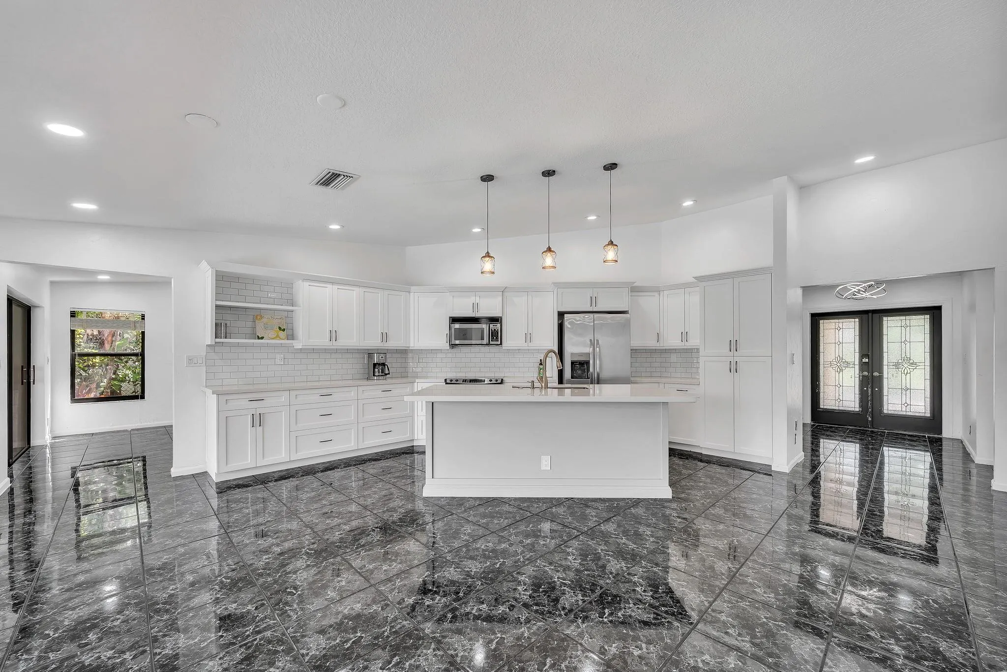 303 NW 105th Ter
