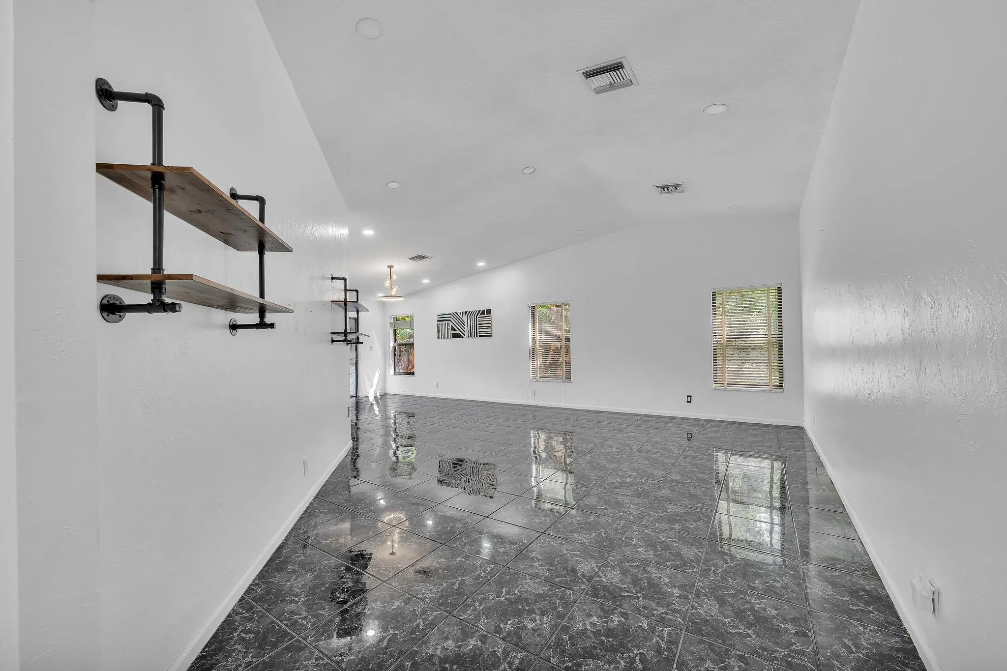 303 NW 105th Ter