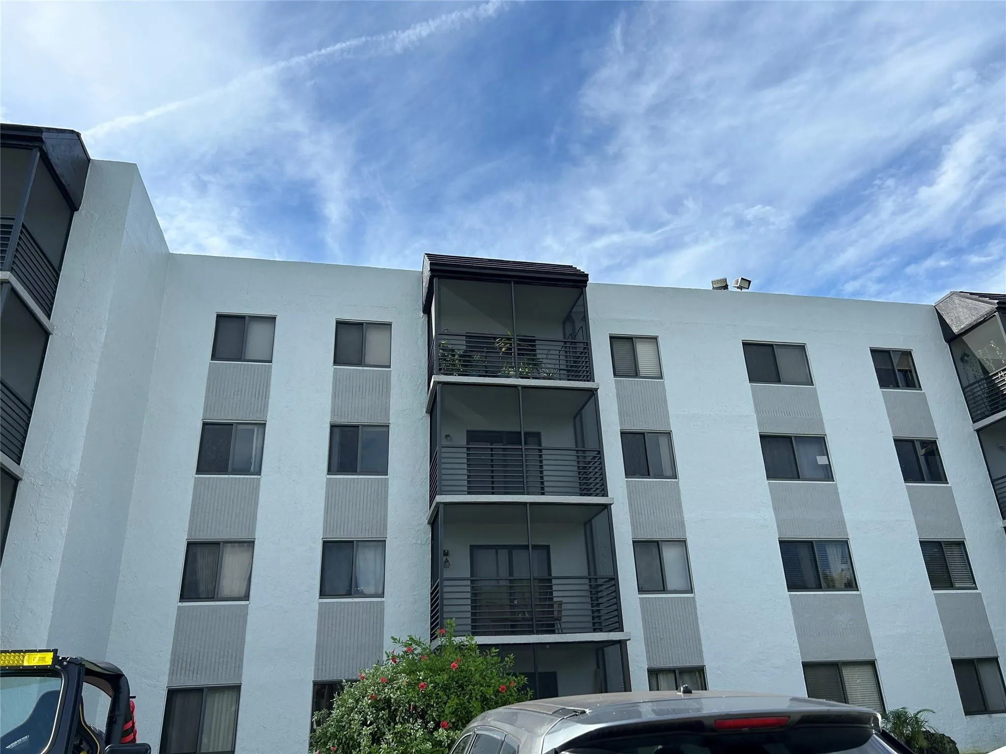 3700 N Pine Island Rd, #310