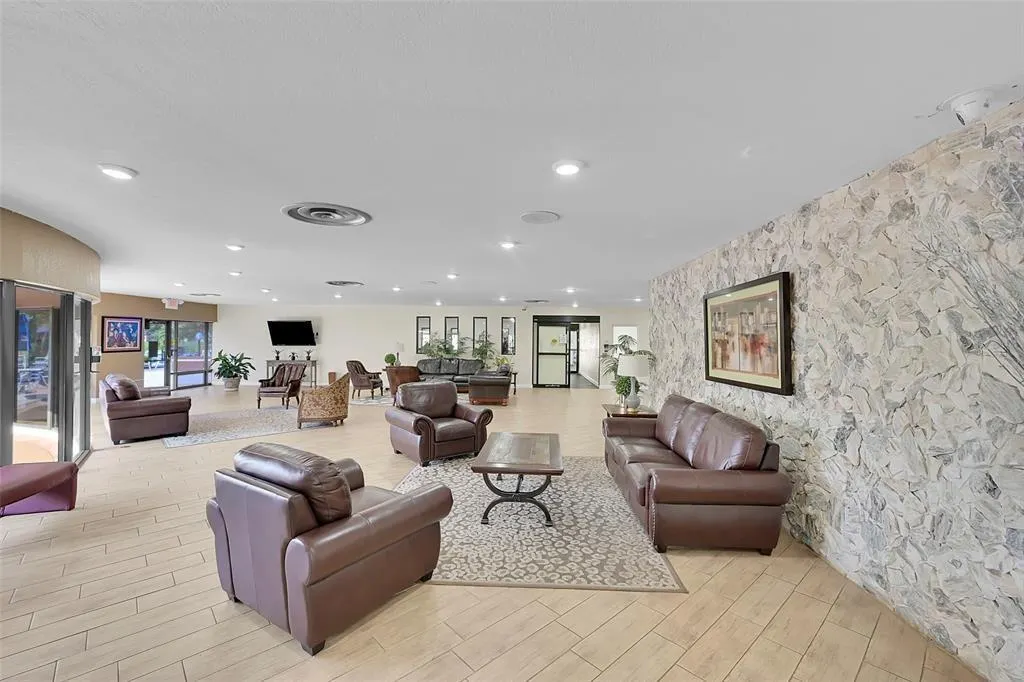 9481 Sunrise Lakes Blvd, #310