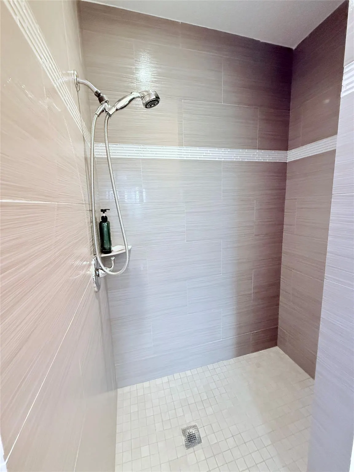 805 Belmont Pl, #805