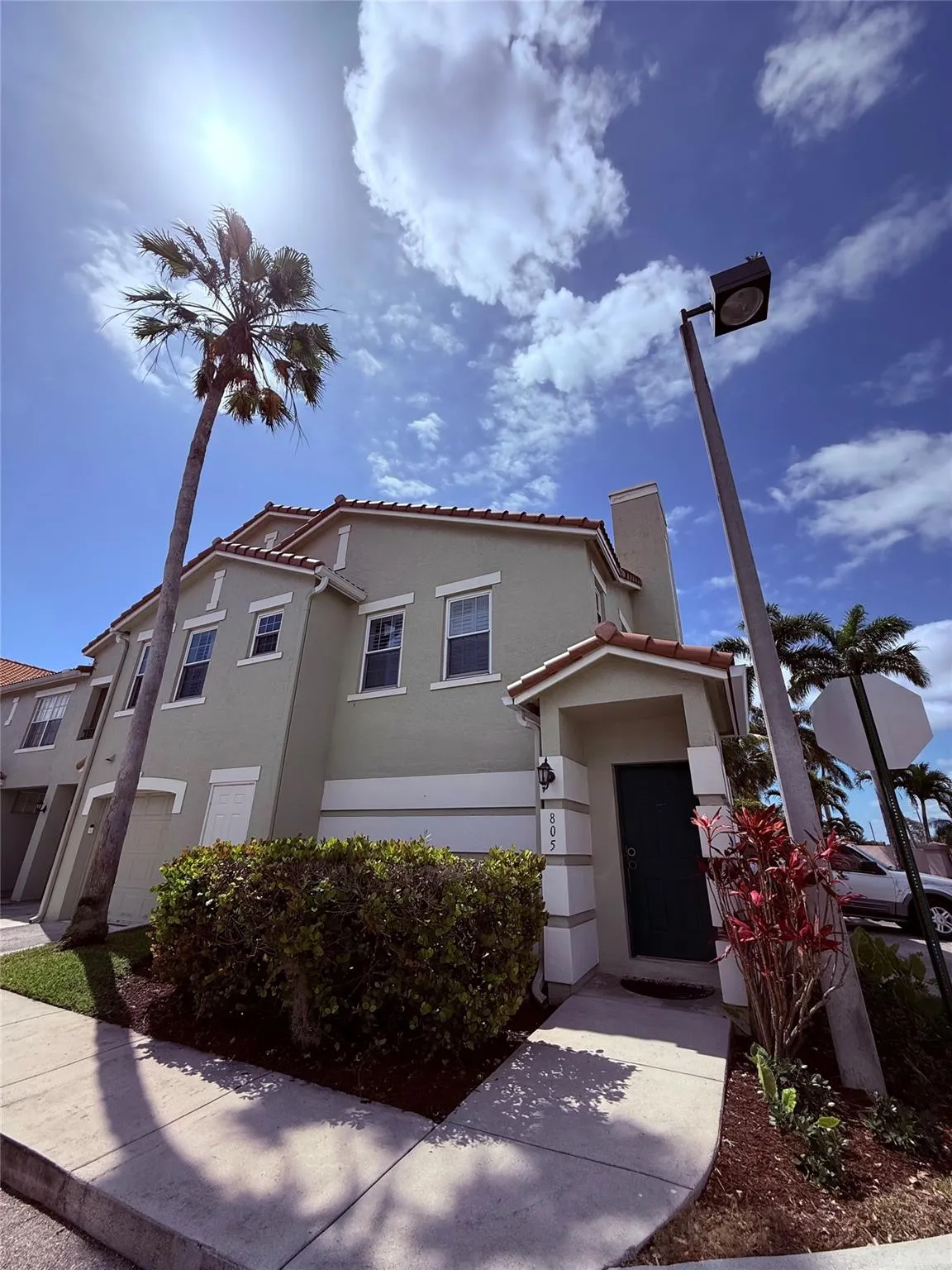 805 Belmont Pl, #805