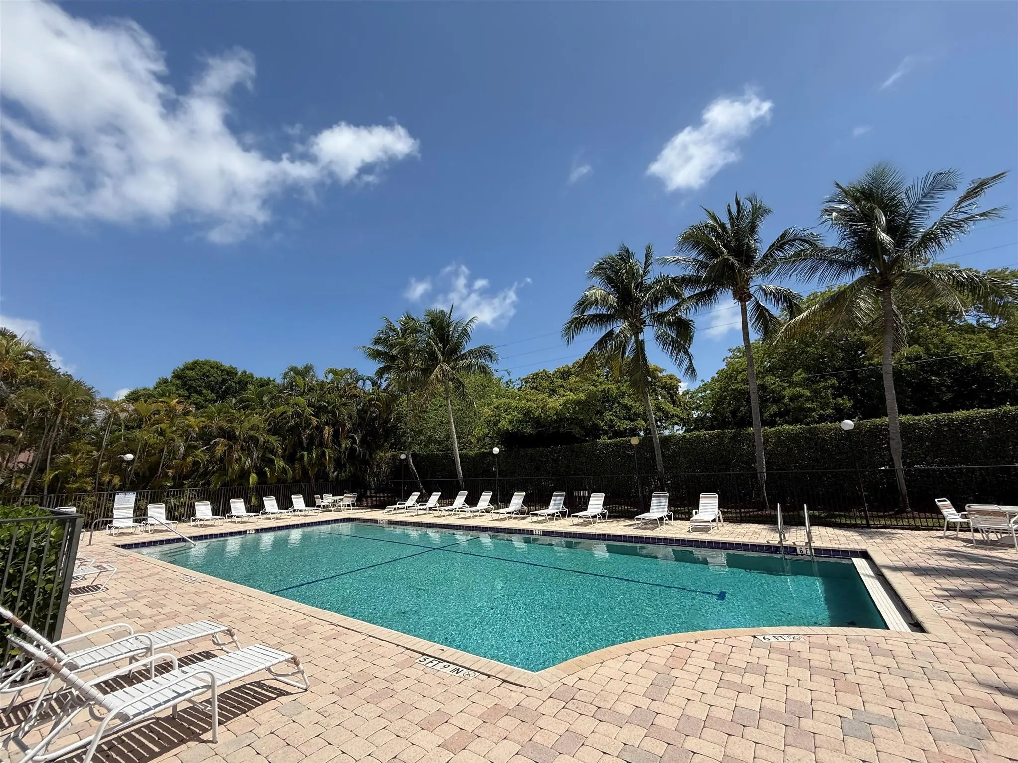 805 Belmont Pl, #805