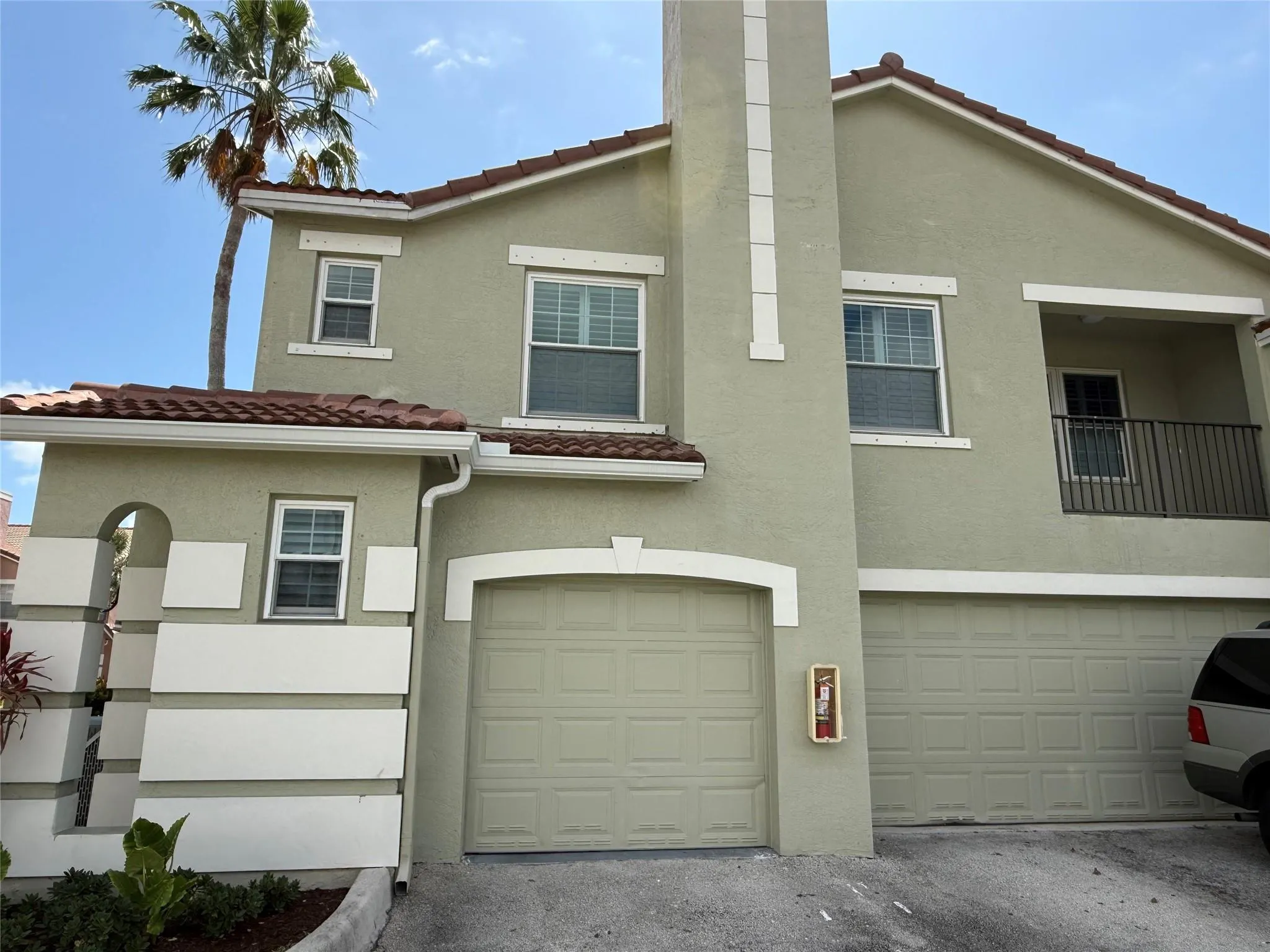 805 Belmont Pl, #805