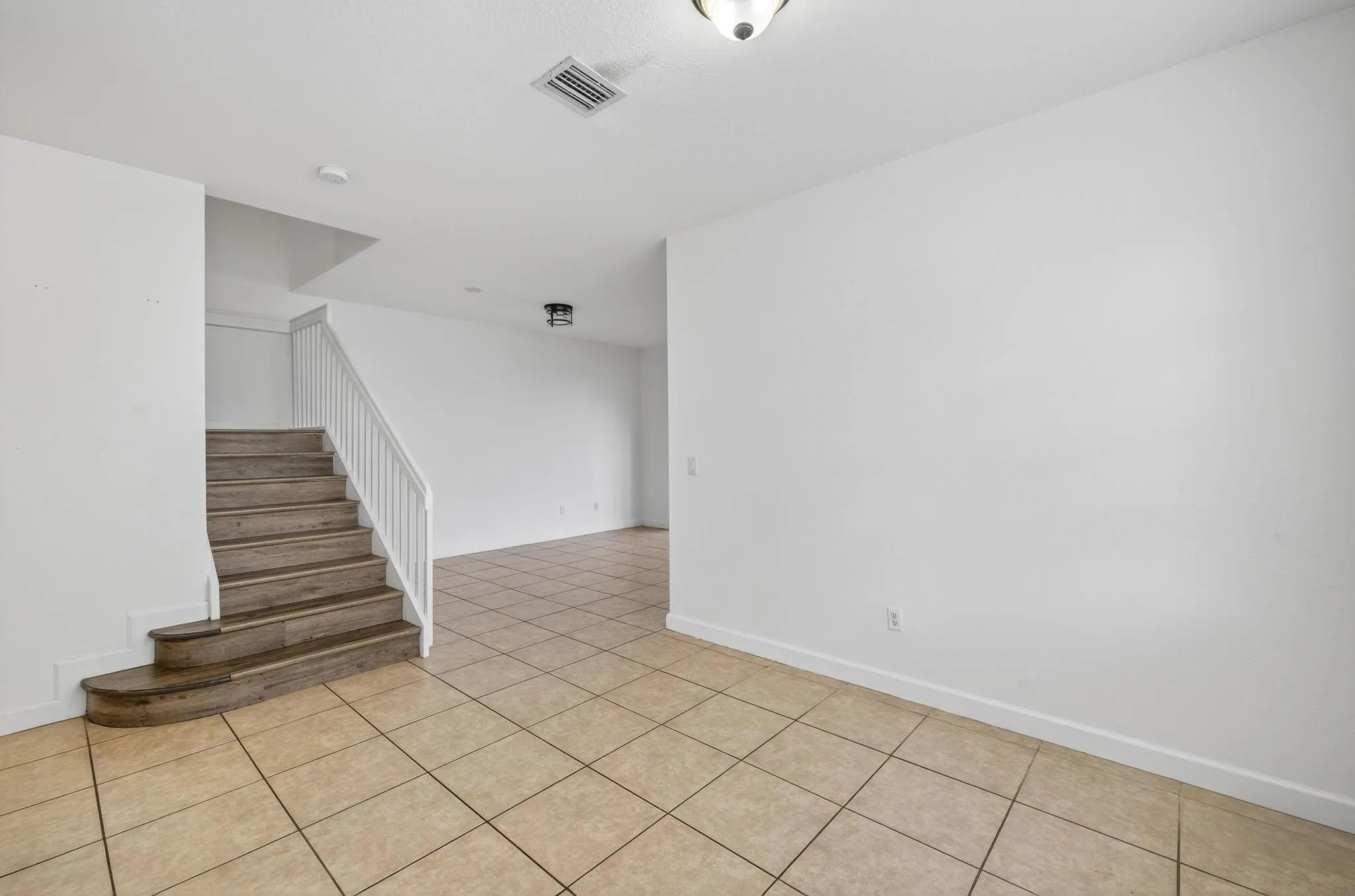 7029 Ambrosia Lane, #606